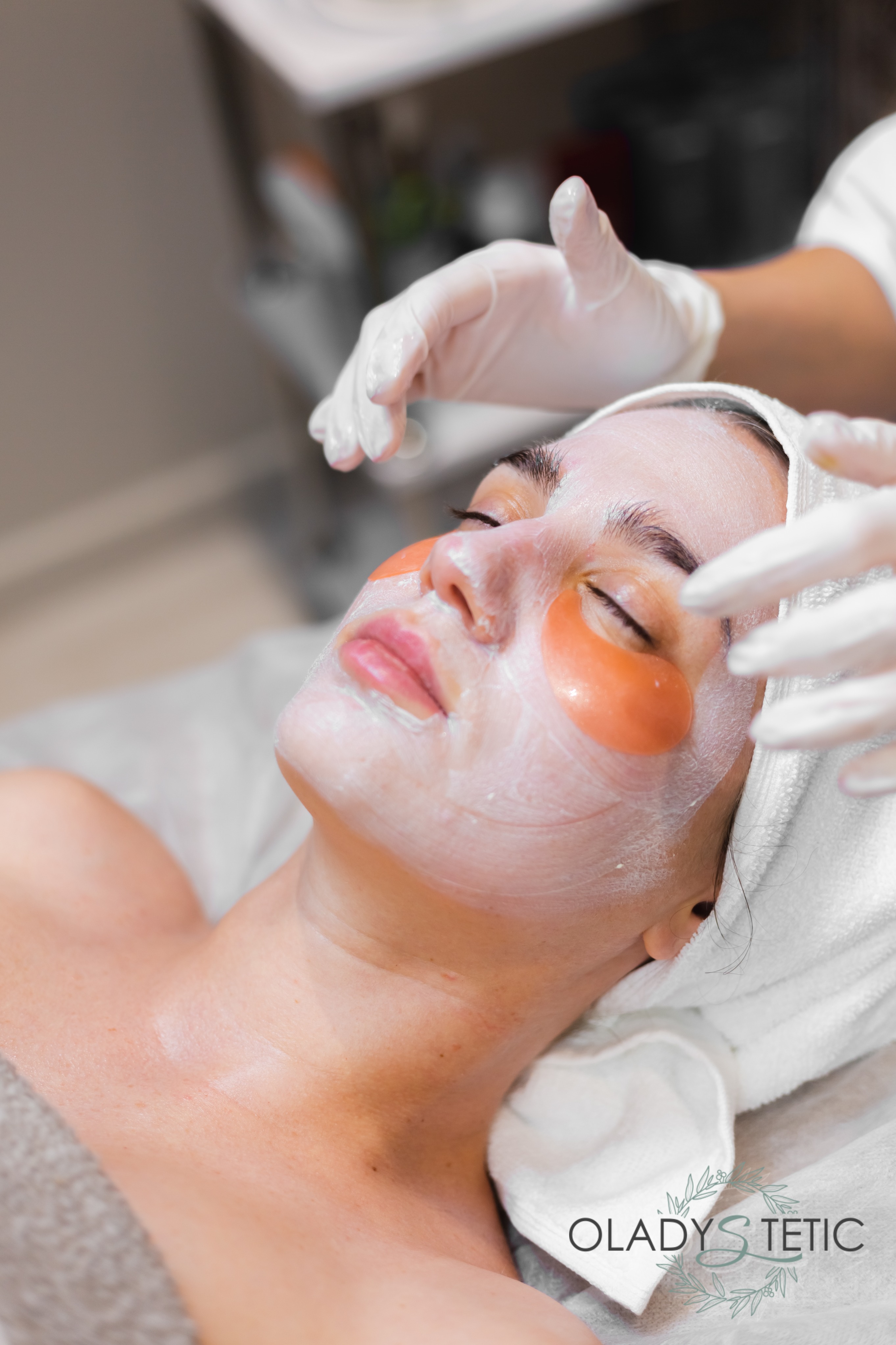 PDRN SALMÓN + EXOSOMAS + LIMPIEZA FACIAL PROFUNDA