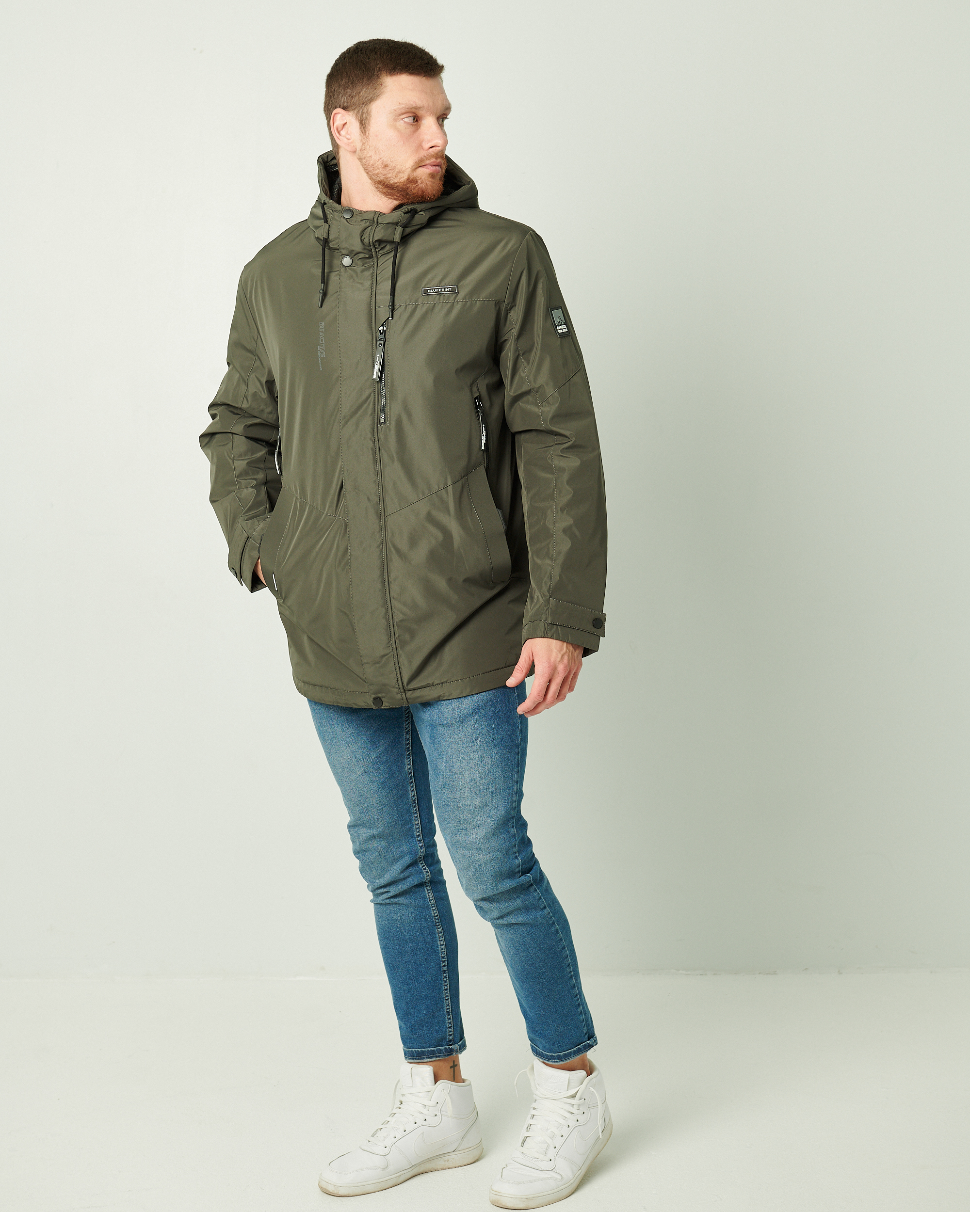 Klasikinė demisezoninė žalios spalvos striukė B06