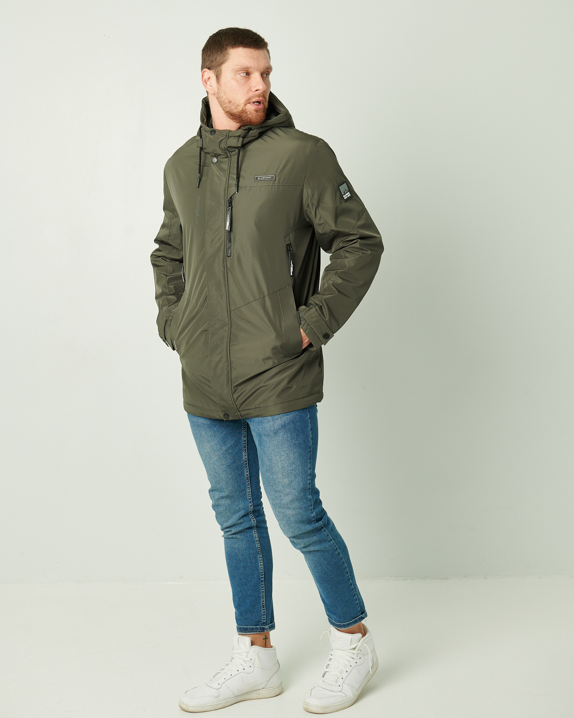 Klasikinė demisezoninė žalios spalvos striukė B06