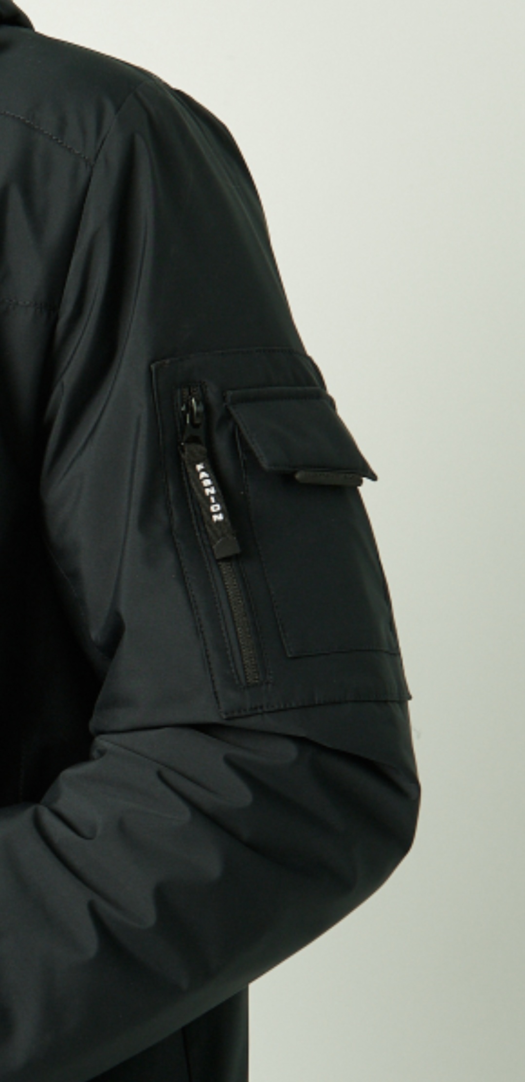 Klasikinė demisezoninė mėlynos spalvos striukė 7050