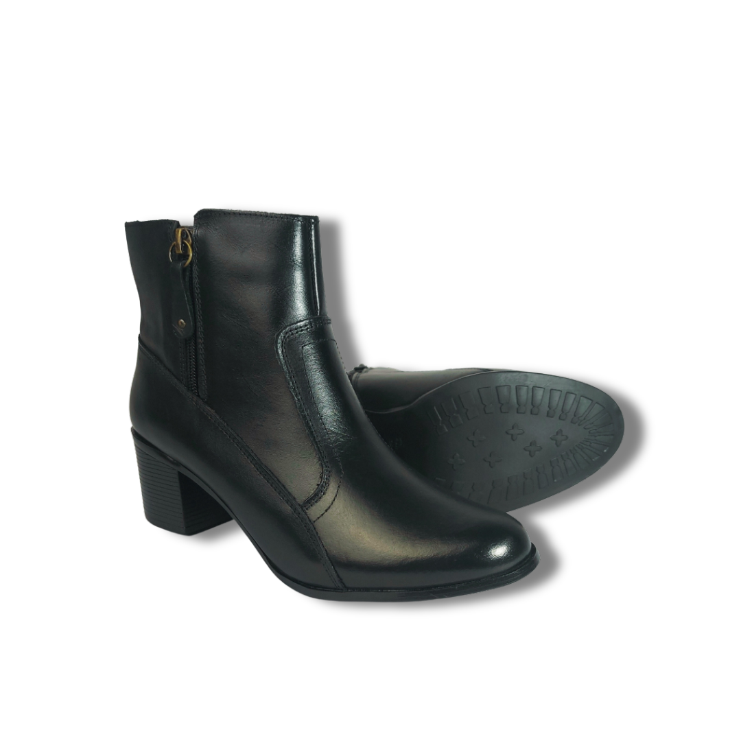 Bota Cano Curto de Couro Legítimo