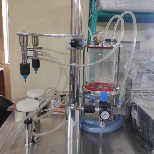 Semi Automatic 2 Head Vacuum Filling Machine