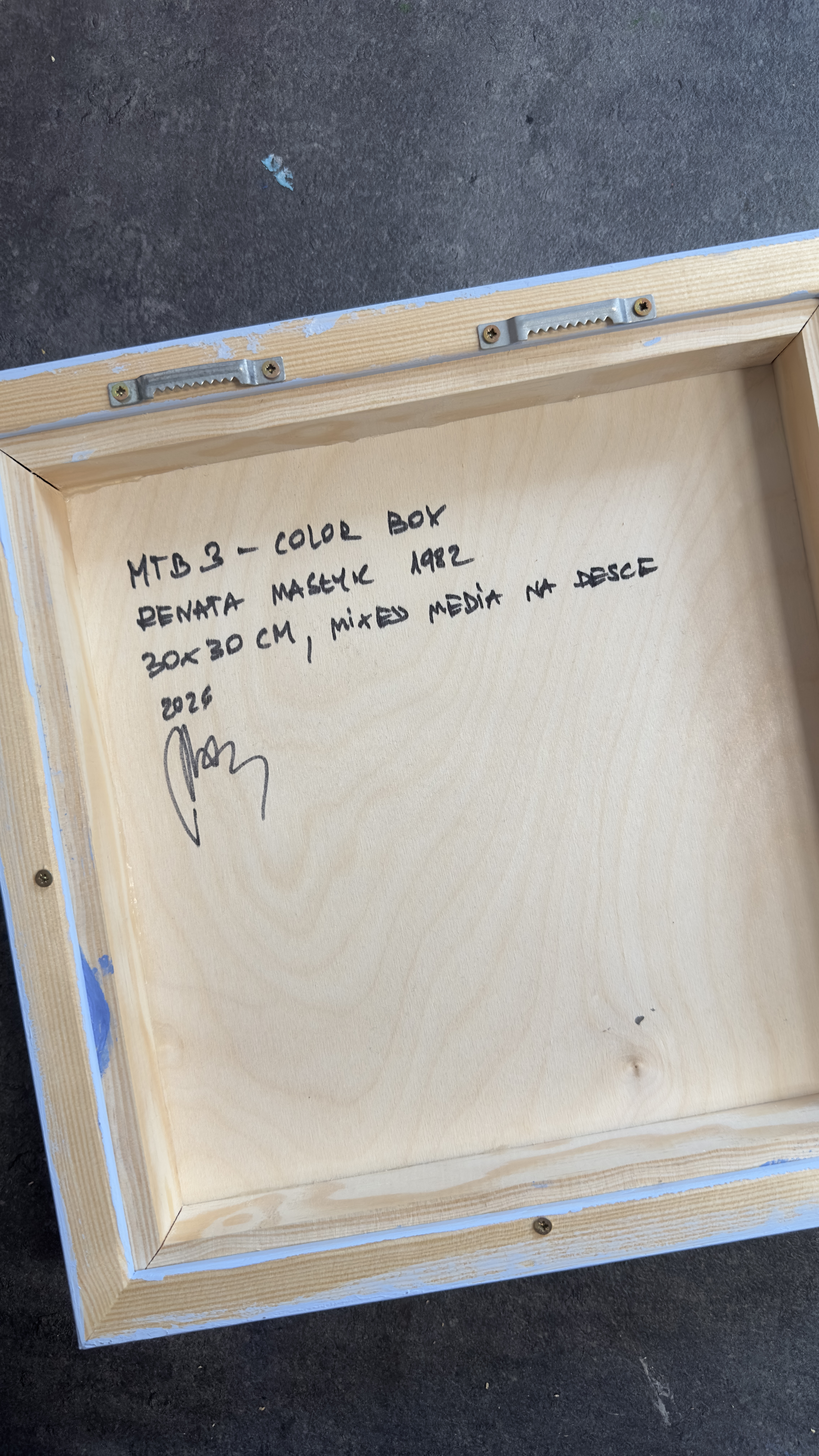 MTB 3 - Color Box