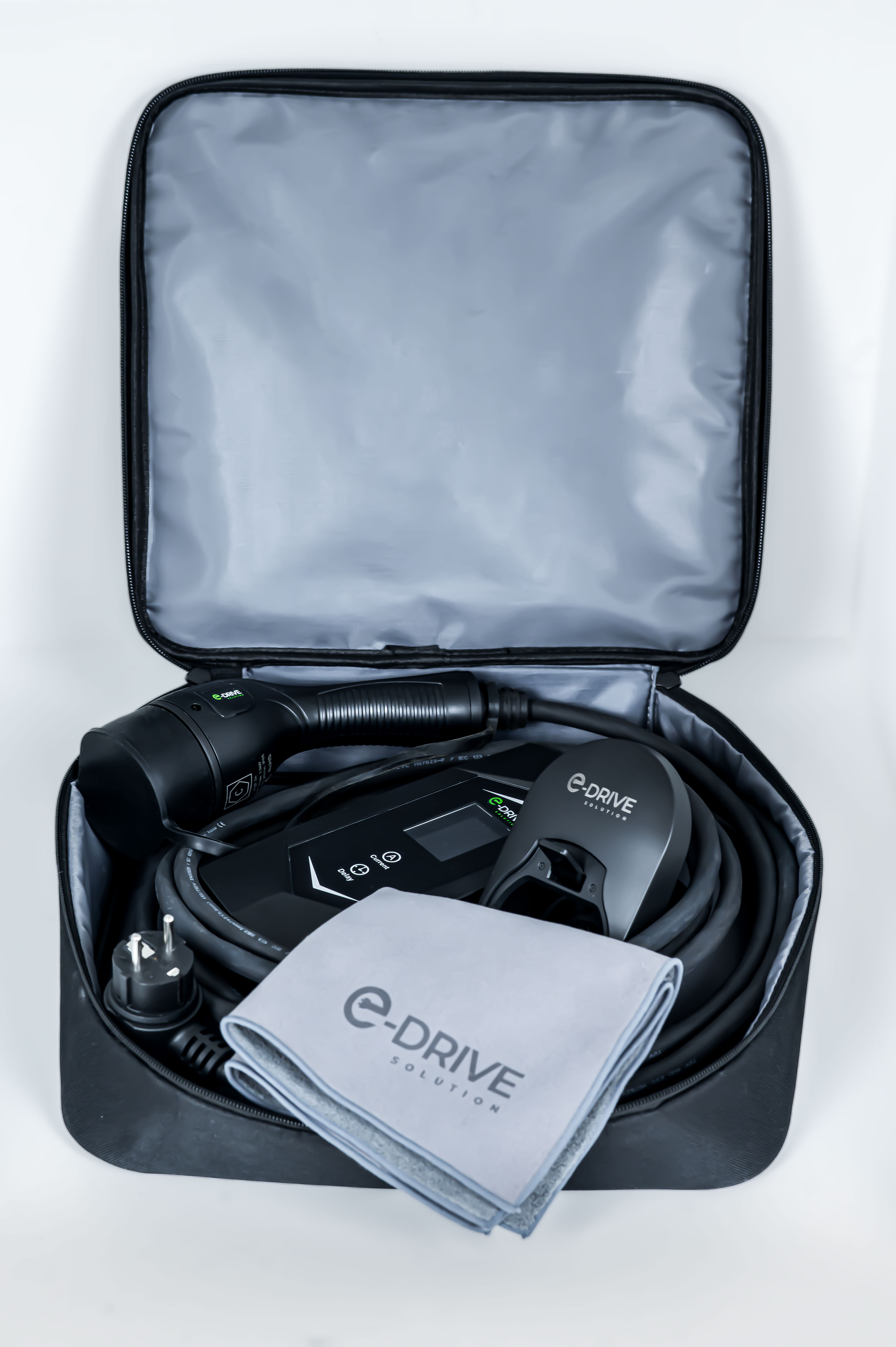 ⚡ Chargeur Voiture Électrique E-Drive Solution –  6A/16A avec Support Mural & support Câble Type 2