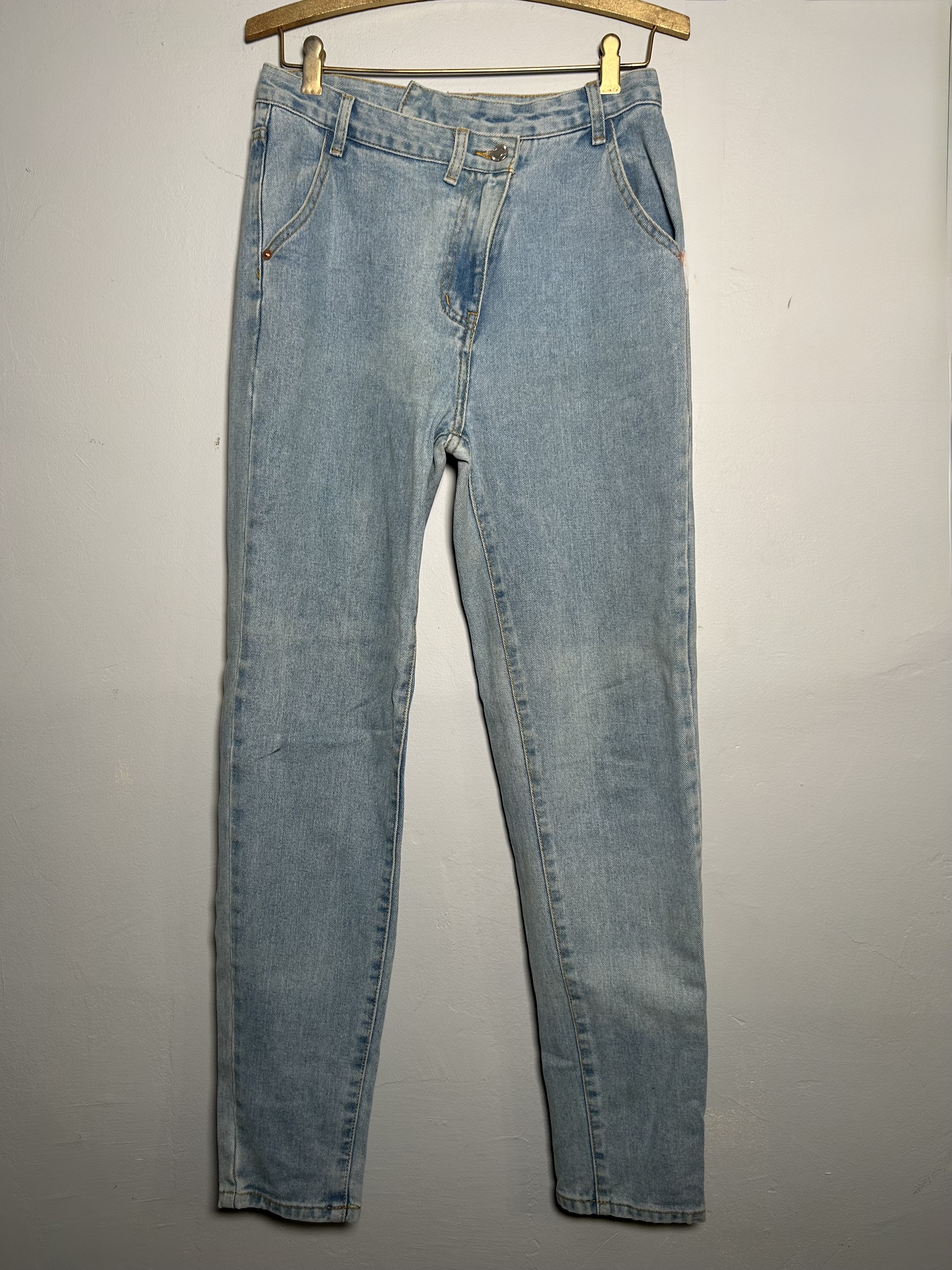 Asymmetric Mom Jeans
