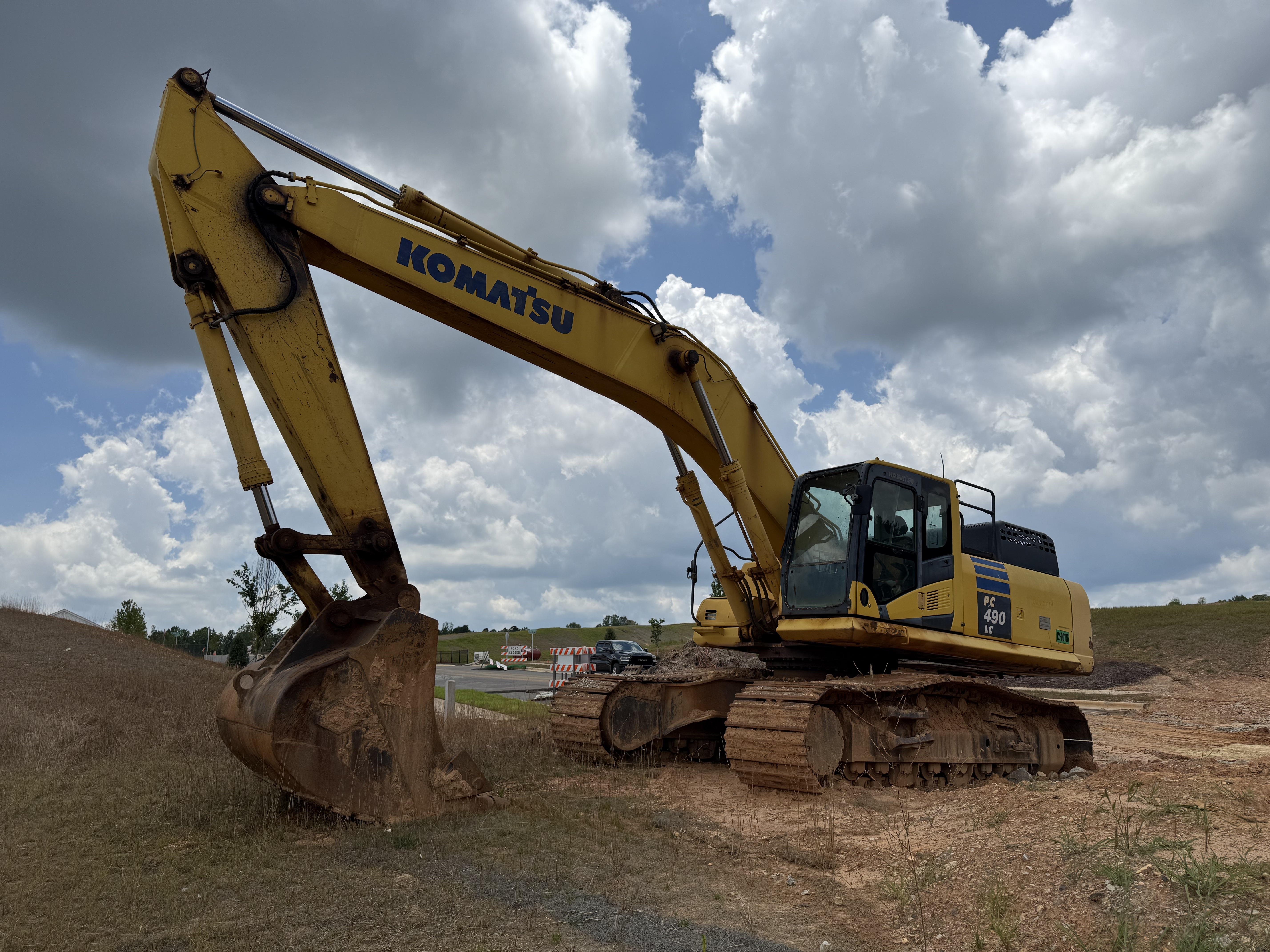 Komatsu PC490LC-10 Hydraulic Excavator