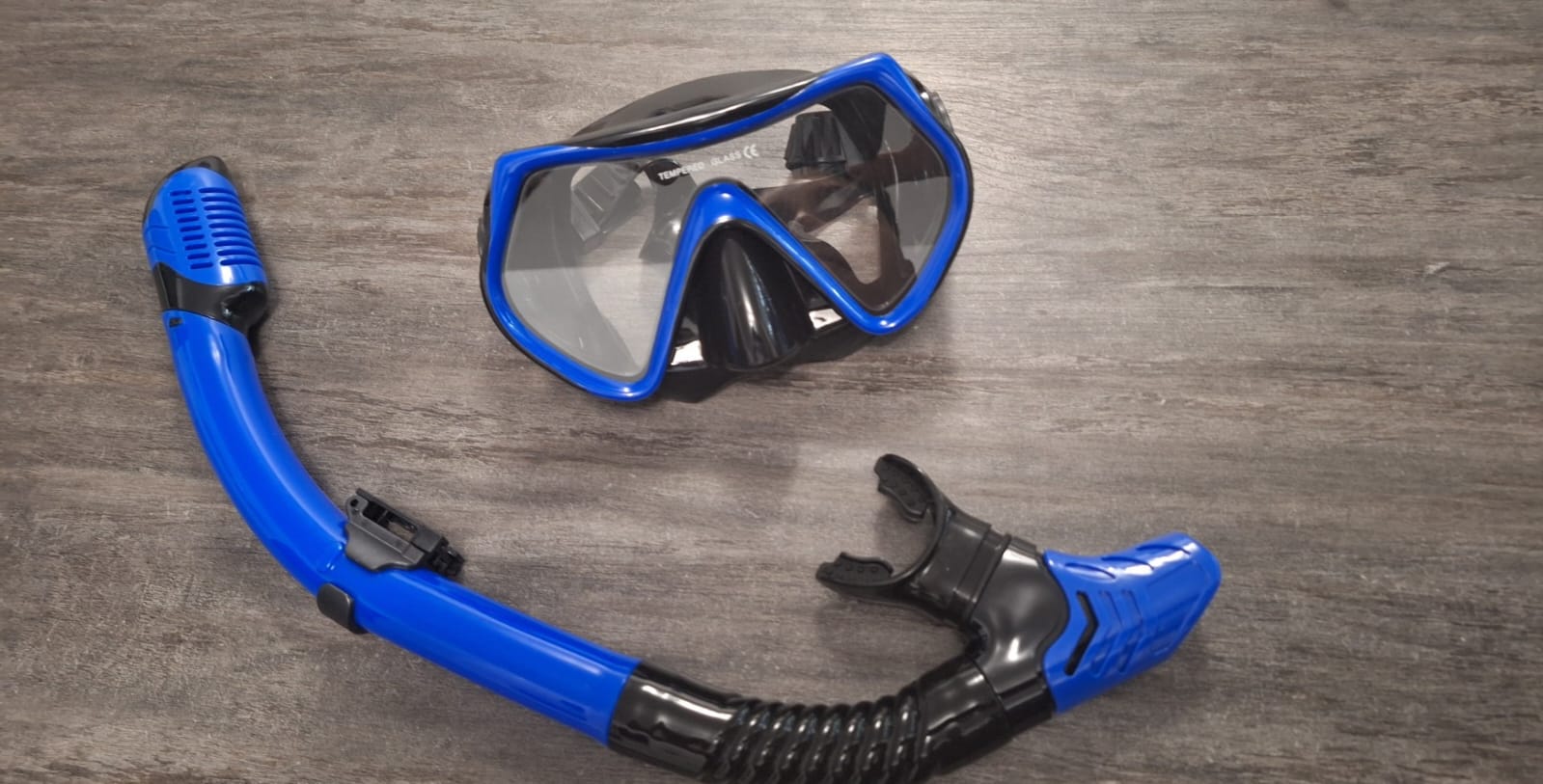 Careta Azul con negro 