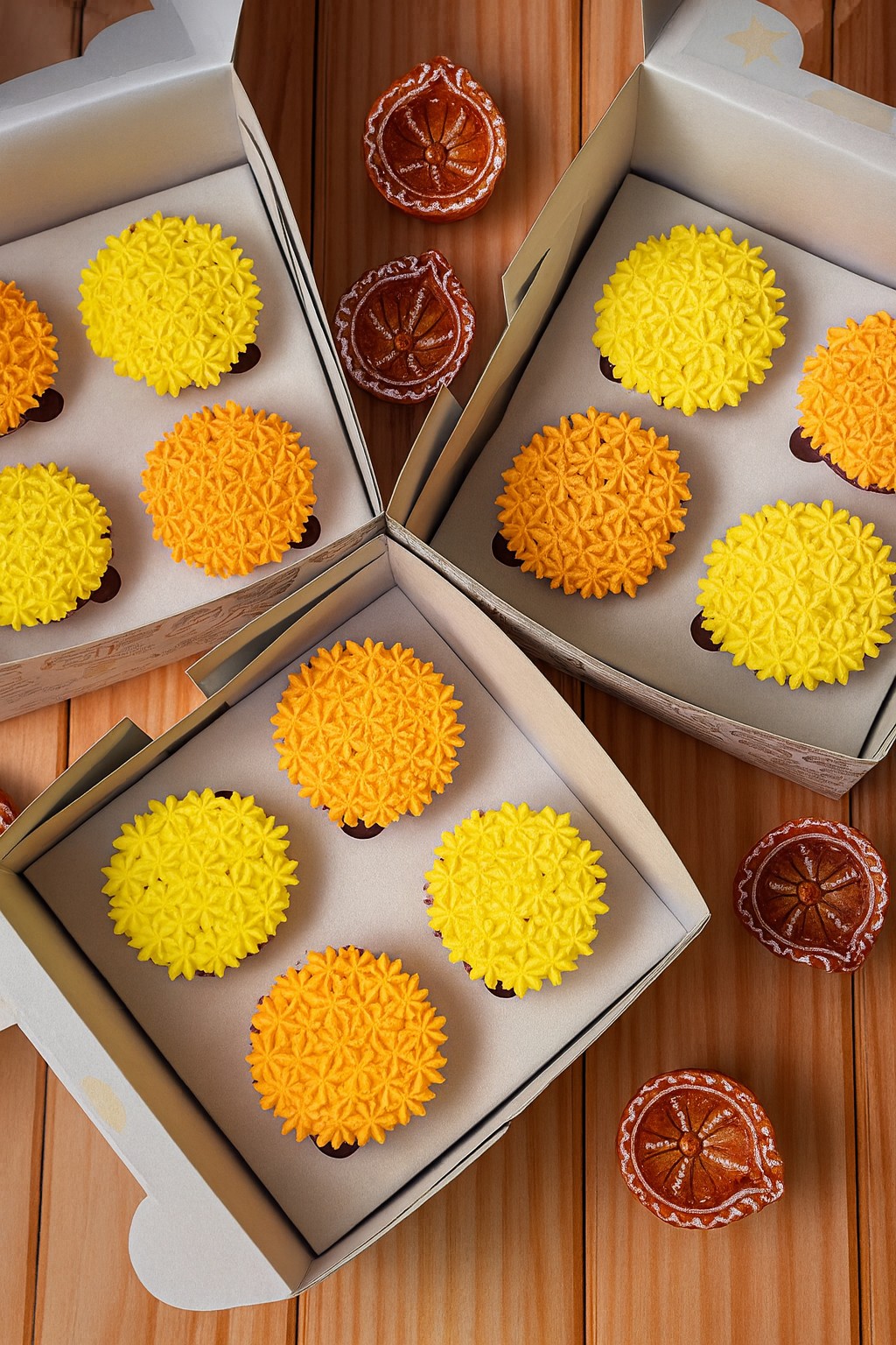🌼 Marigold Magic Cupcakes