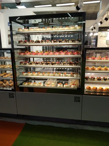 Cool Cake Display Counter