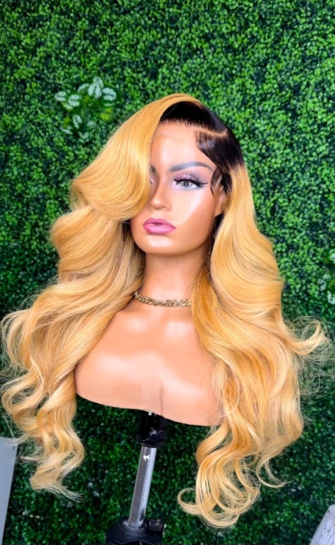 1B Honey Blonde Wavy Lace Front Wig