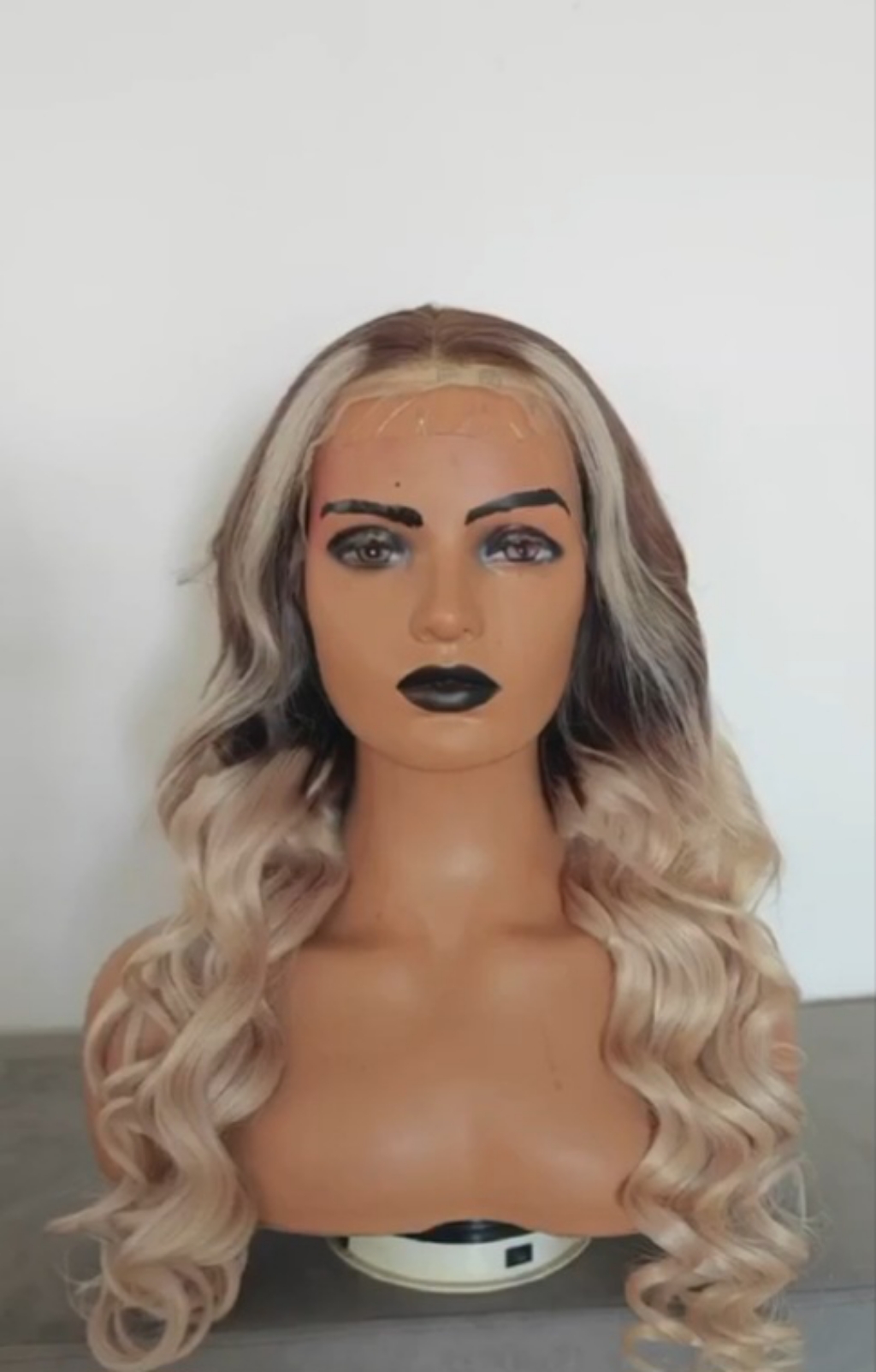 2 Tone Blonde And Brown Wavy Hair Wig