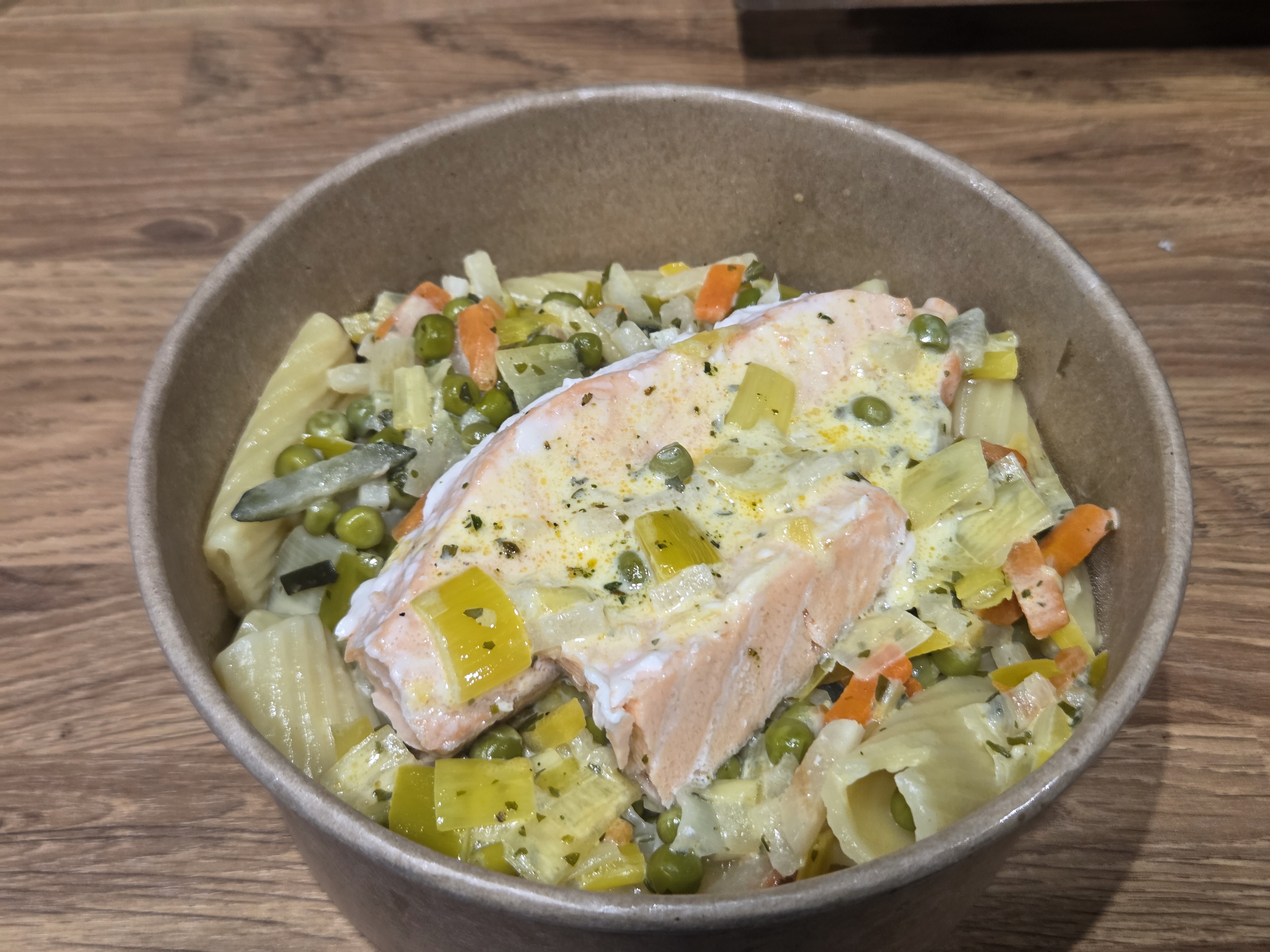 Saumon aux p’tits légumes, et ses pasta