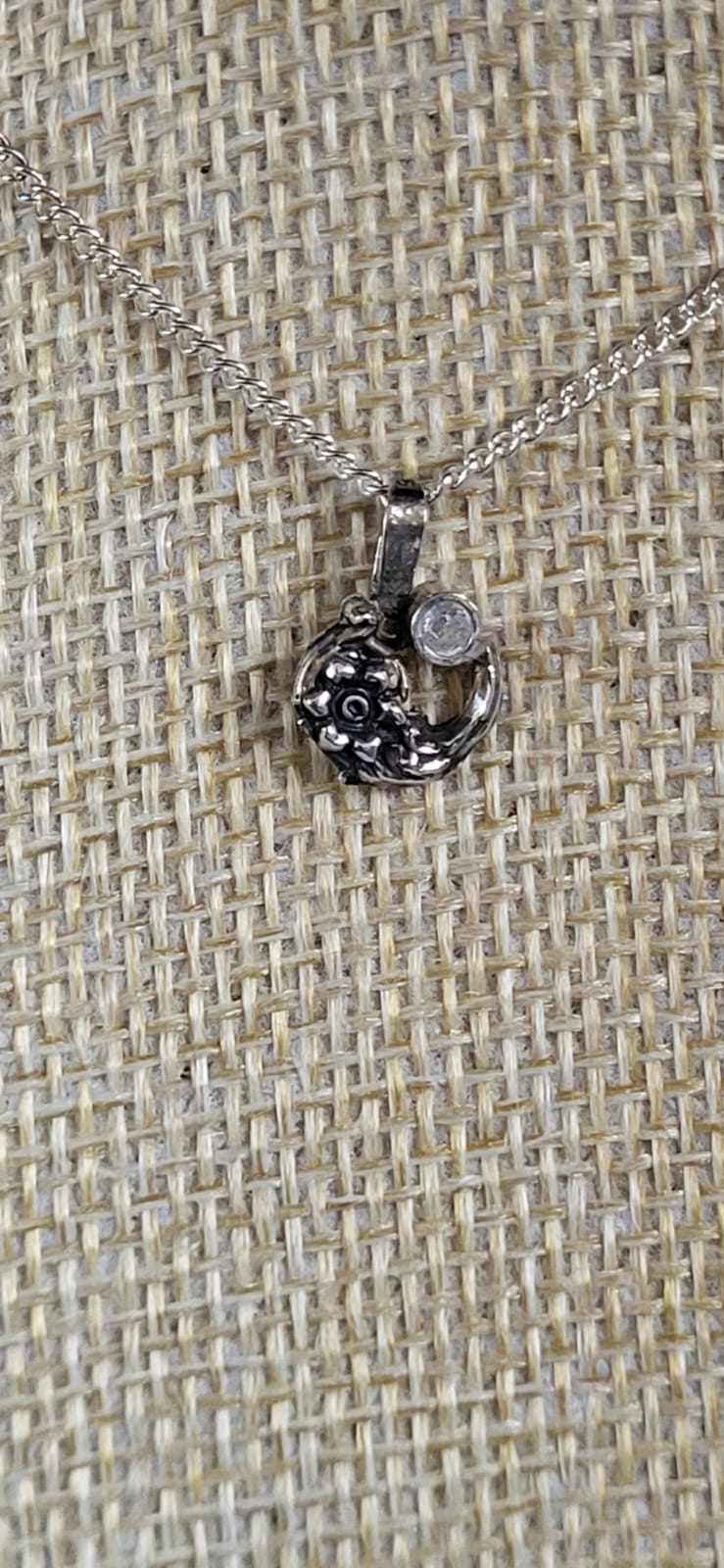 Small Fligree Silver Necklace