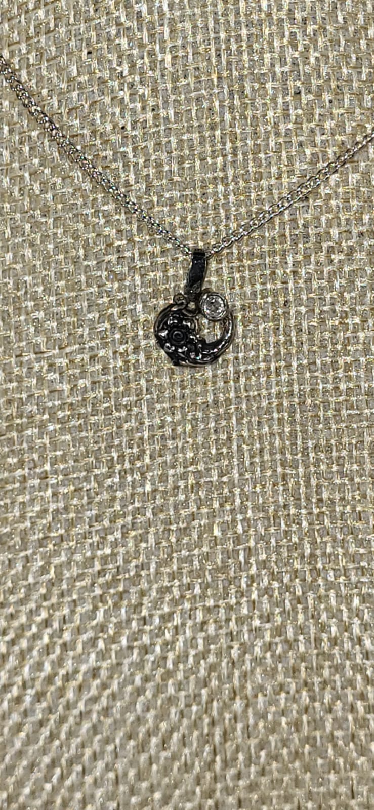 Small Fligree Silver Necklace