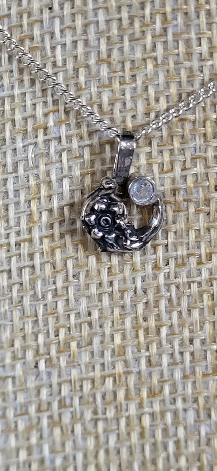 Small Fligree Silver Necklace