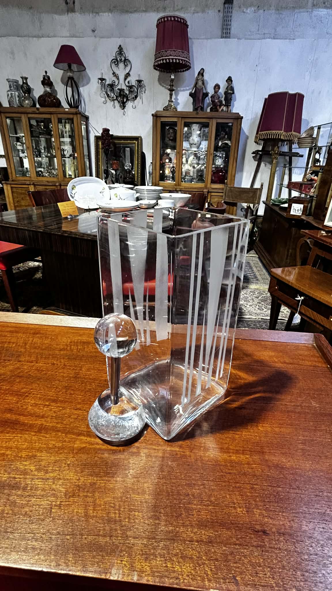 Ensemble en cristal taillé – Vase et presse-papiers