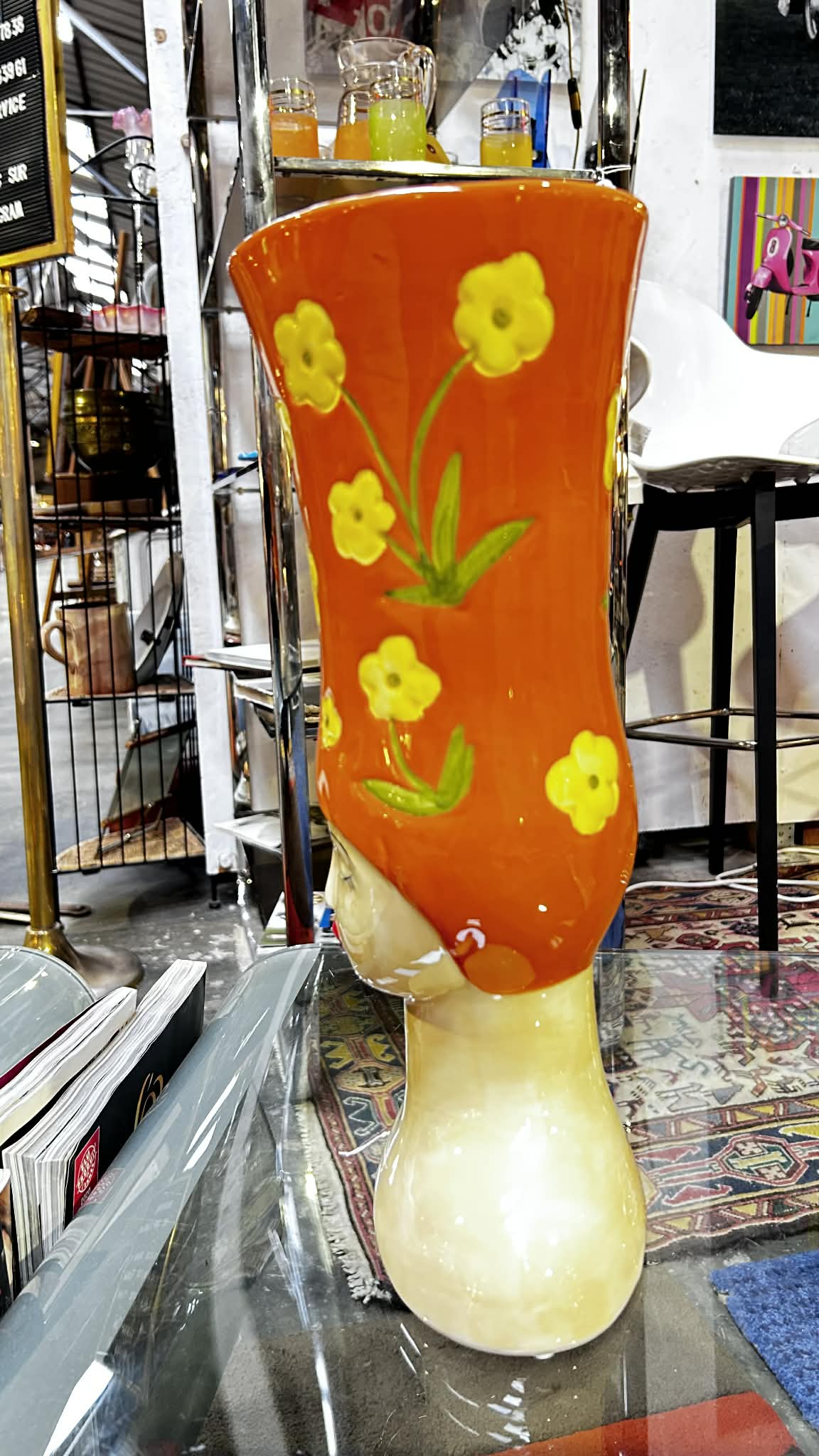 Vase tête féminine en céramique émaillée