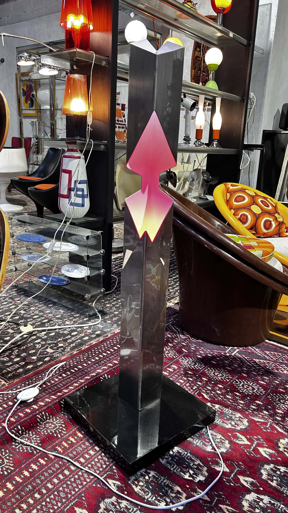 Lampadaire sculptural contemporain – Pièce unique