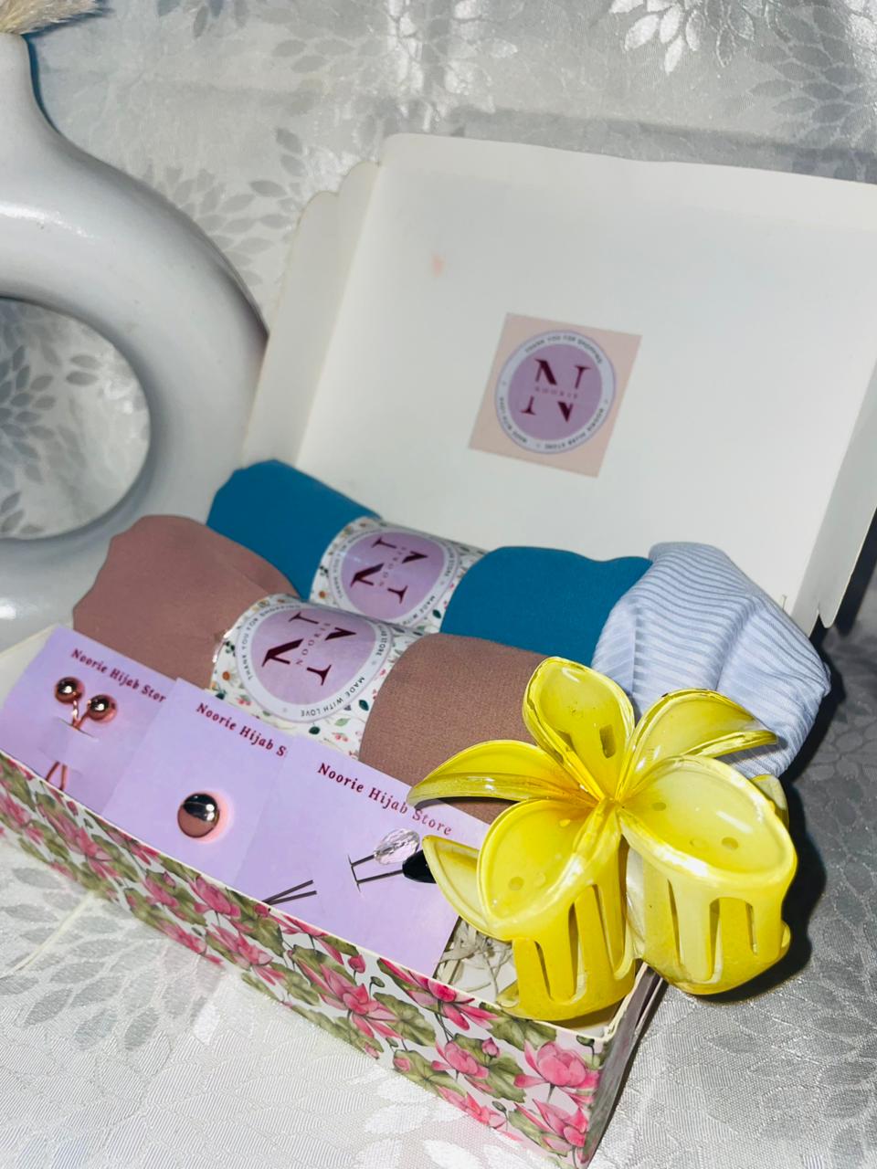 Noorie Hijab Store – Premium Hamper Box ✨