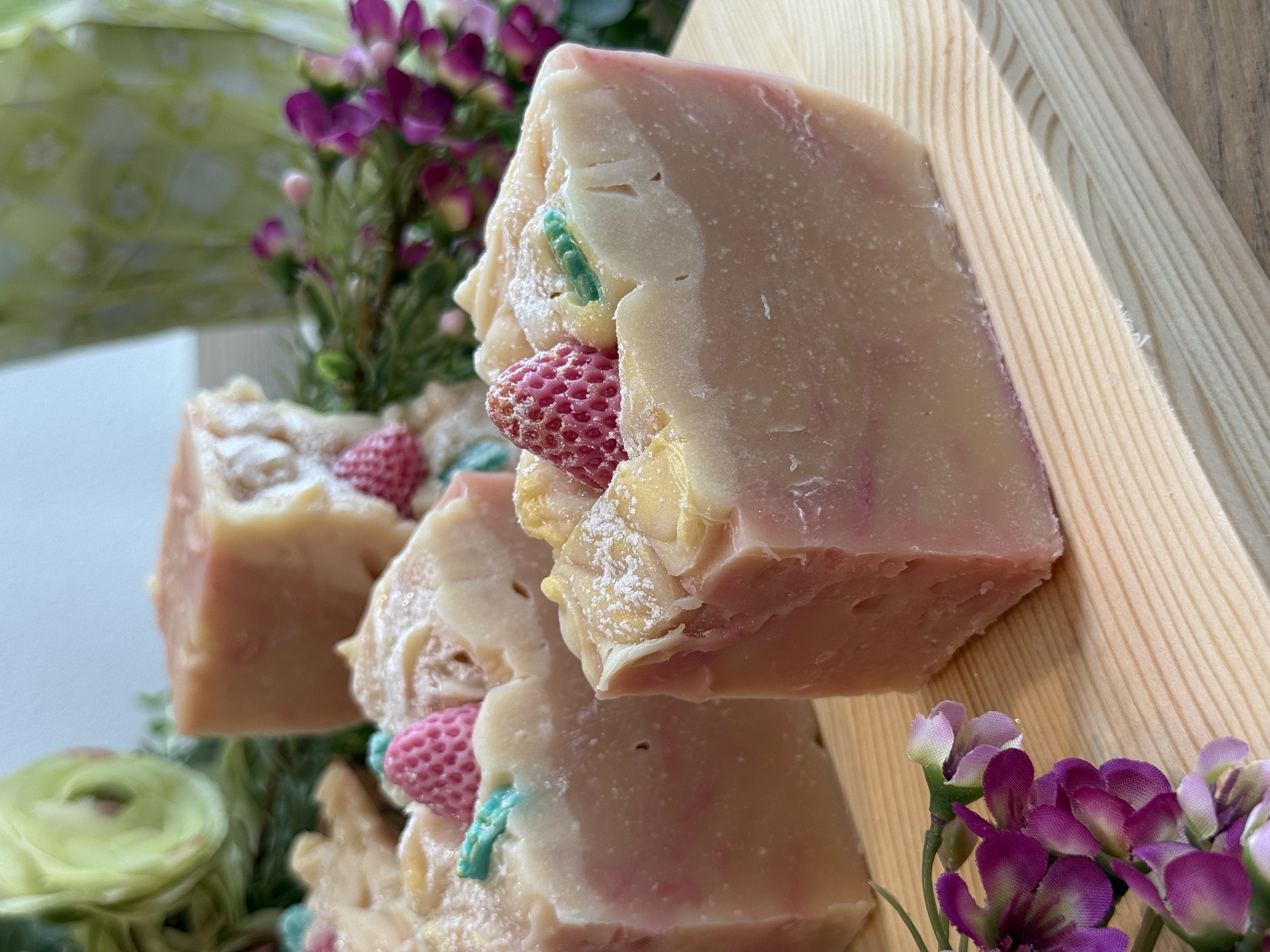 🍓🐰 Strawberry Shortcake Soap Bar 🧁✨