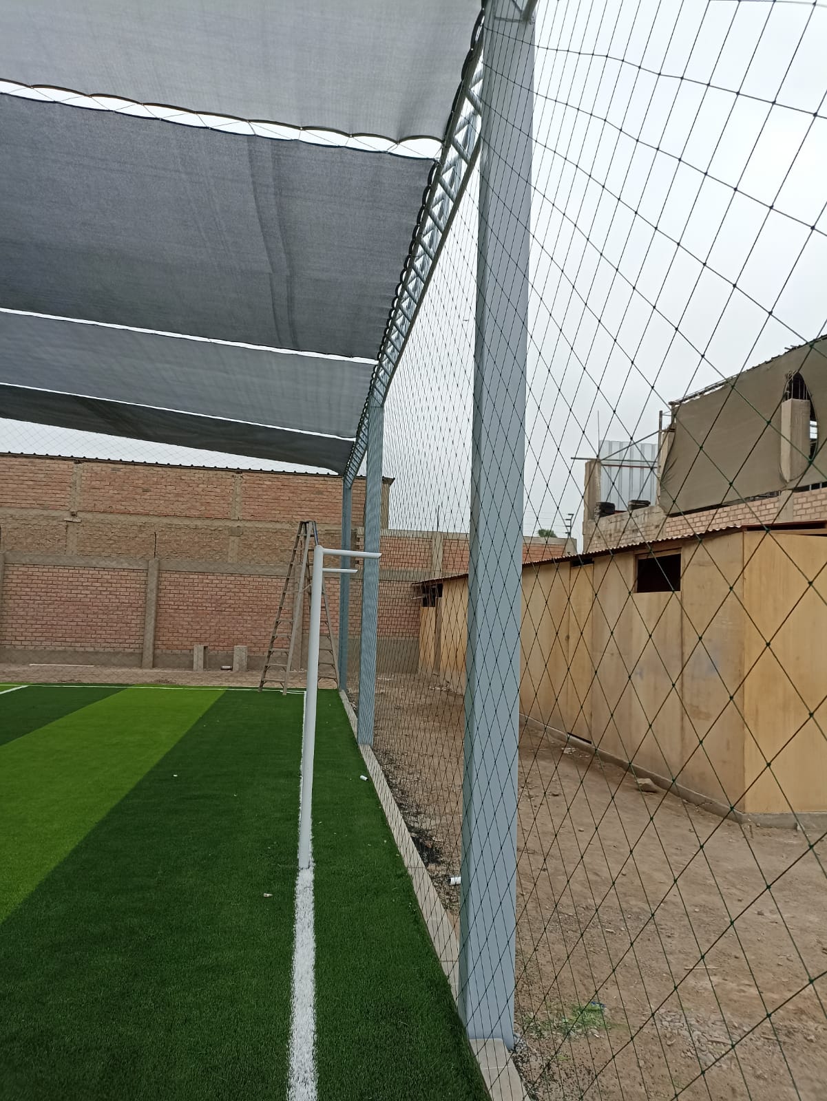 Mallas para Techo #27 - Rollo 22m x 33m
