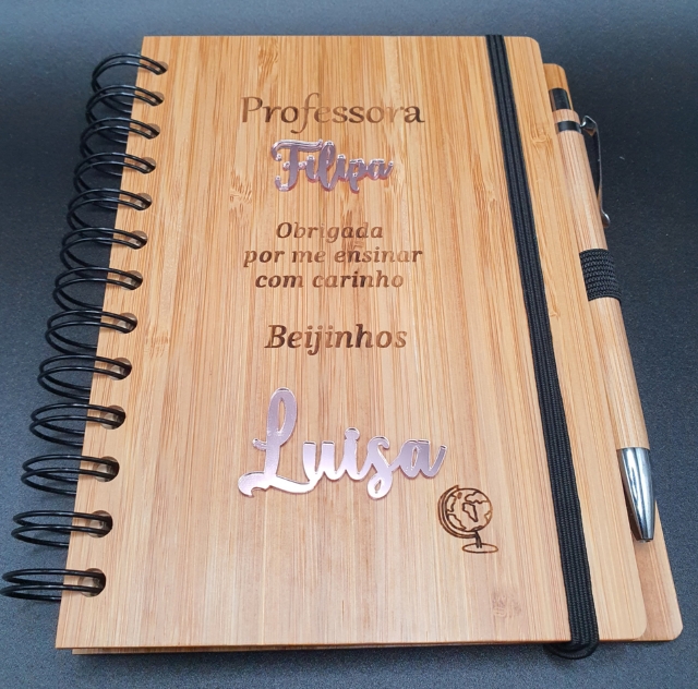 Caderno de Madeira Personalizado