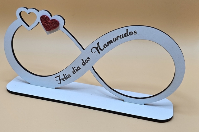 Enfeite 'Feliz Dia dos Namorados'