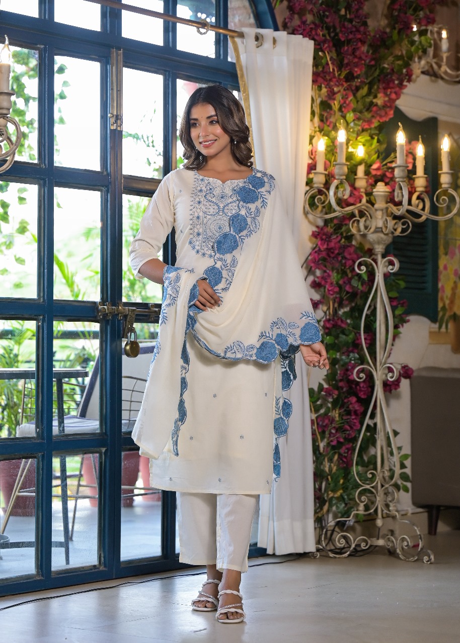 Elegant White Kurta Set