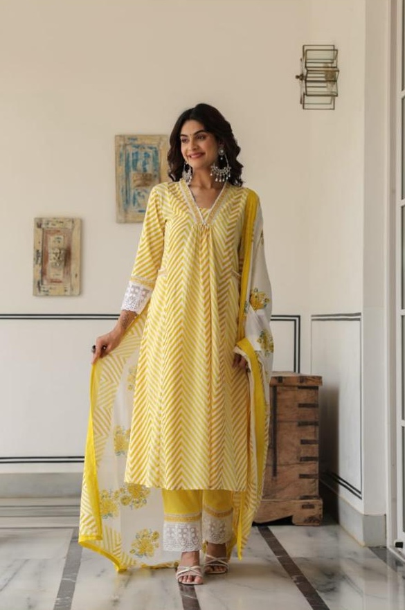 Elegant Striped Kurta Set