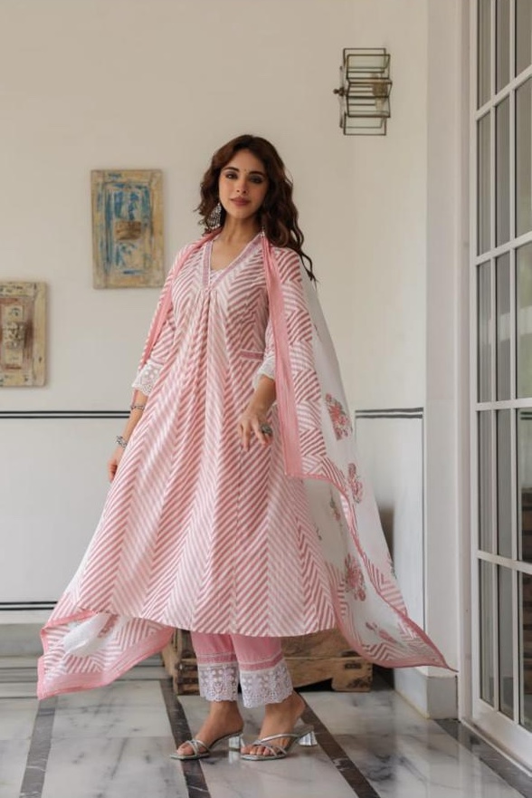 Elegant Striped Kurta Set