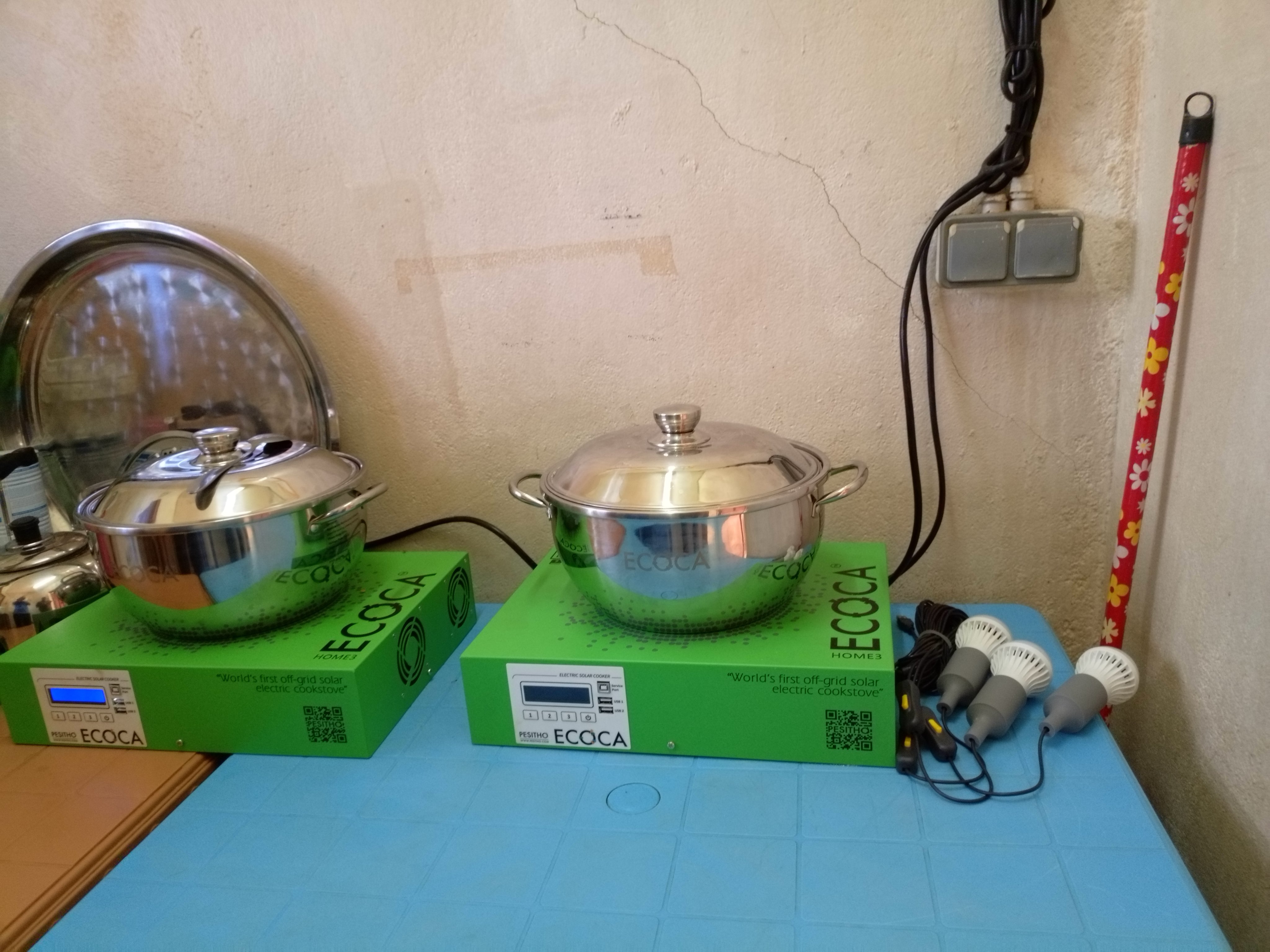 Ecoca Solar Cooker-  2Pannel 2Battery  