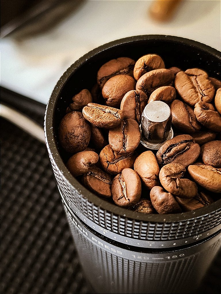 CAFÉ COM NOTAS DE CARAMELO