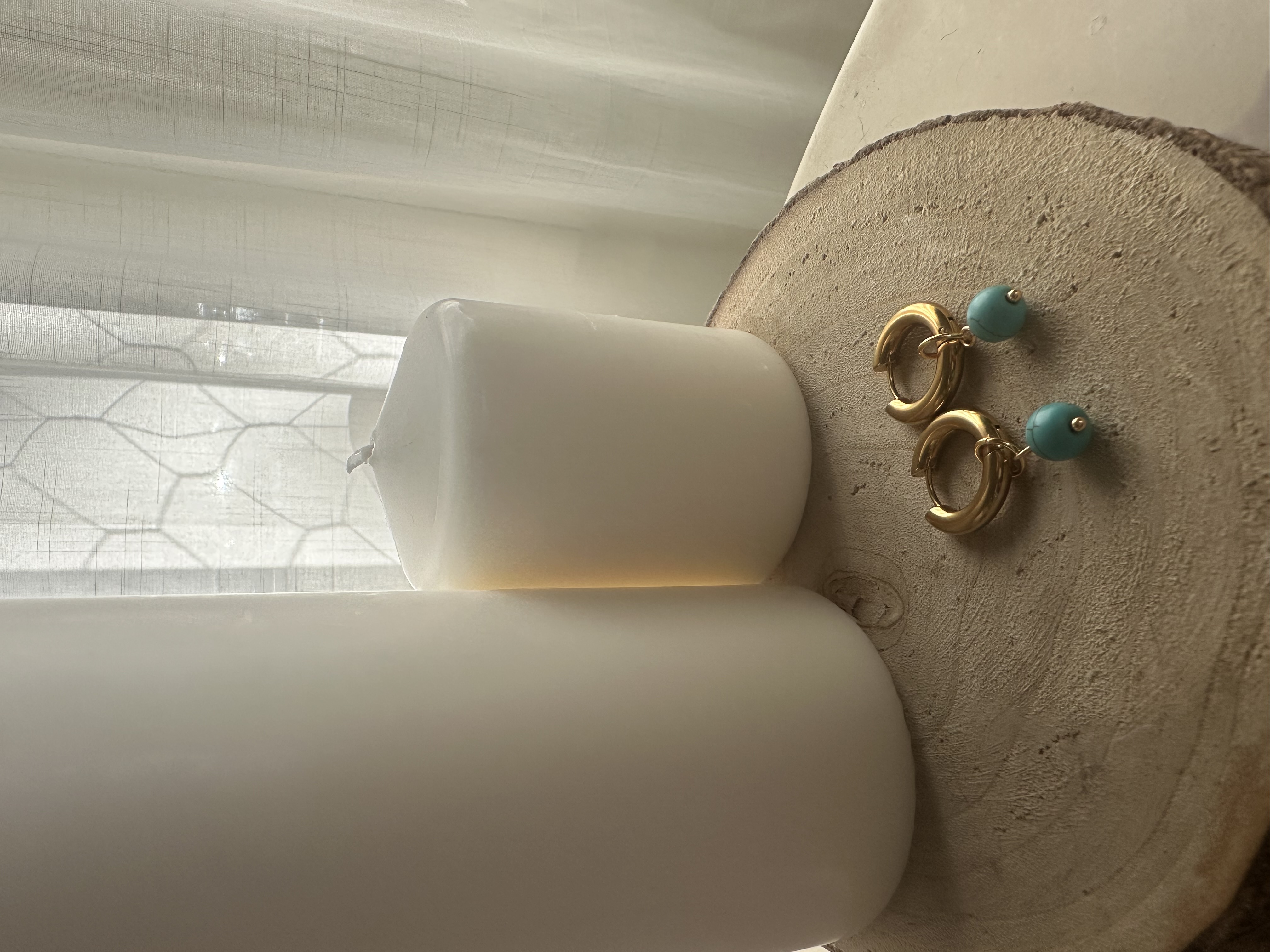 Pendientes de Howlita Turquesa