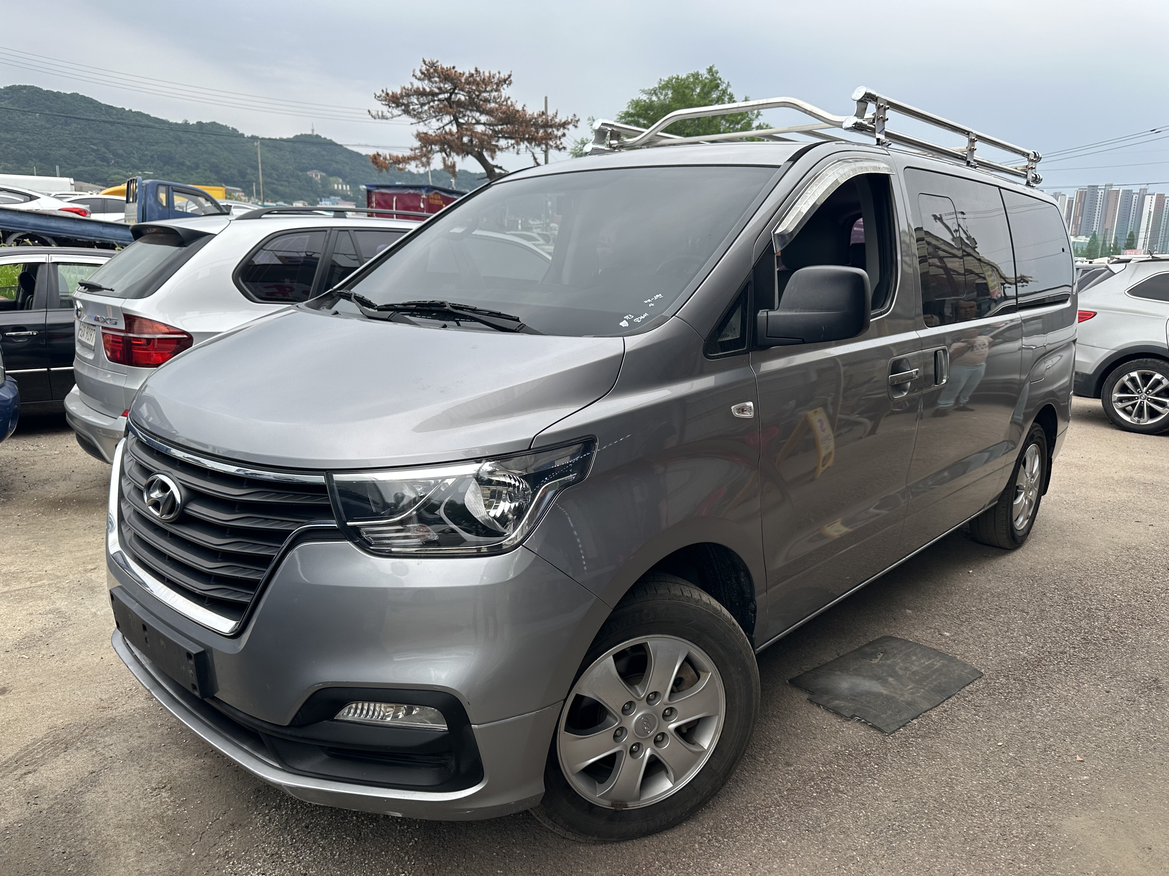 MINIBUS PREMIUM 12 PL 4WD