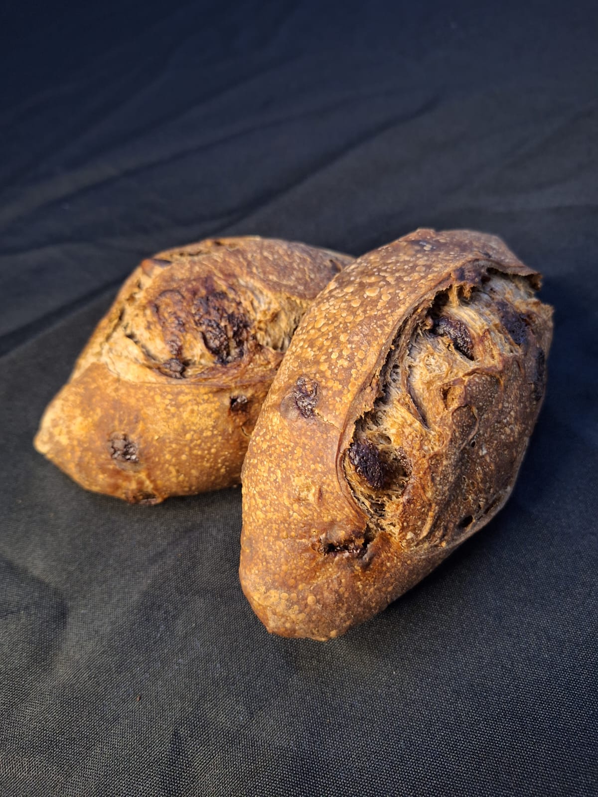 PÃO RUSTICO CHOCOLATE E CASTANHA DO PARÁ 