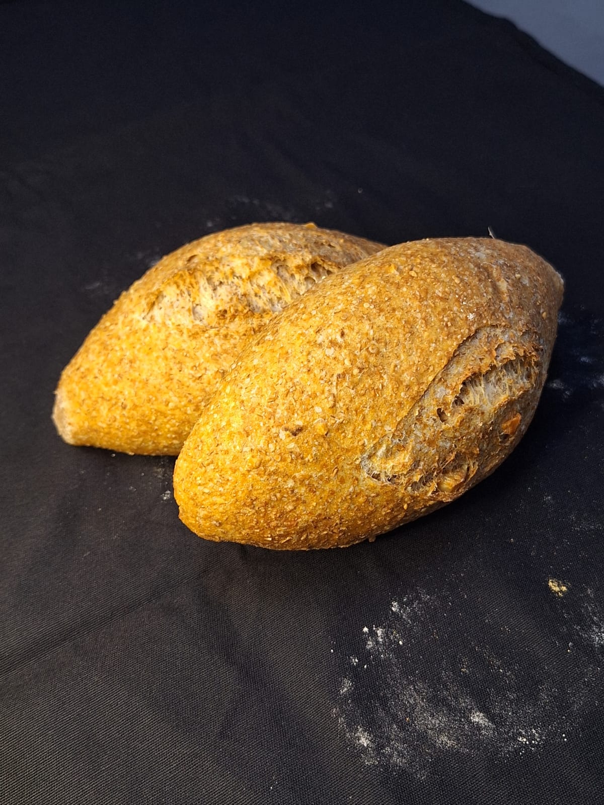 PÃO RUSTICO 100% INTEGRAL C\ CASTANHA