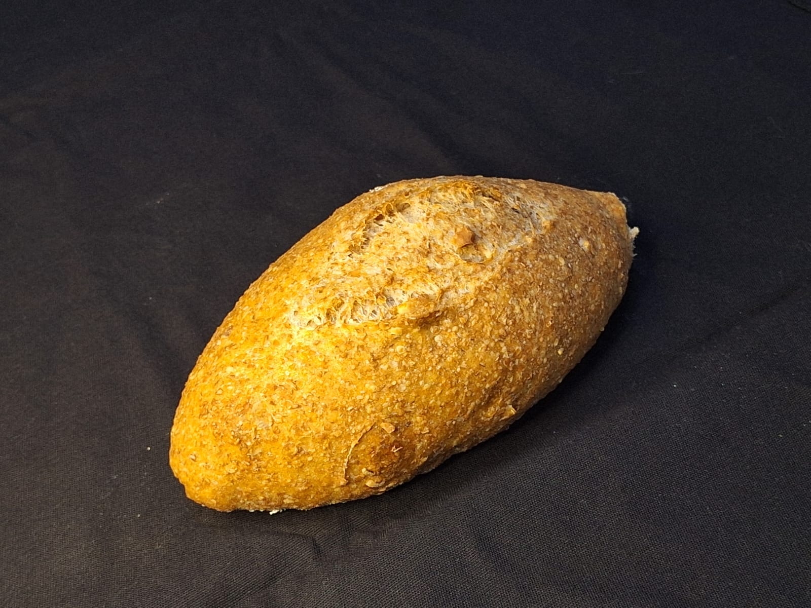 PÃO RUSTICO 100% INTEGRAL C\ CASTANHA