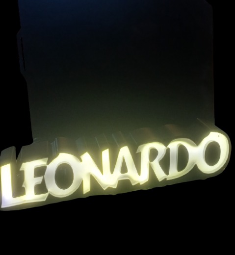 LIGHTBOX LEONARDO