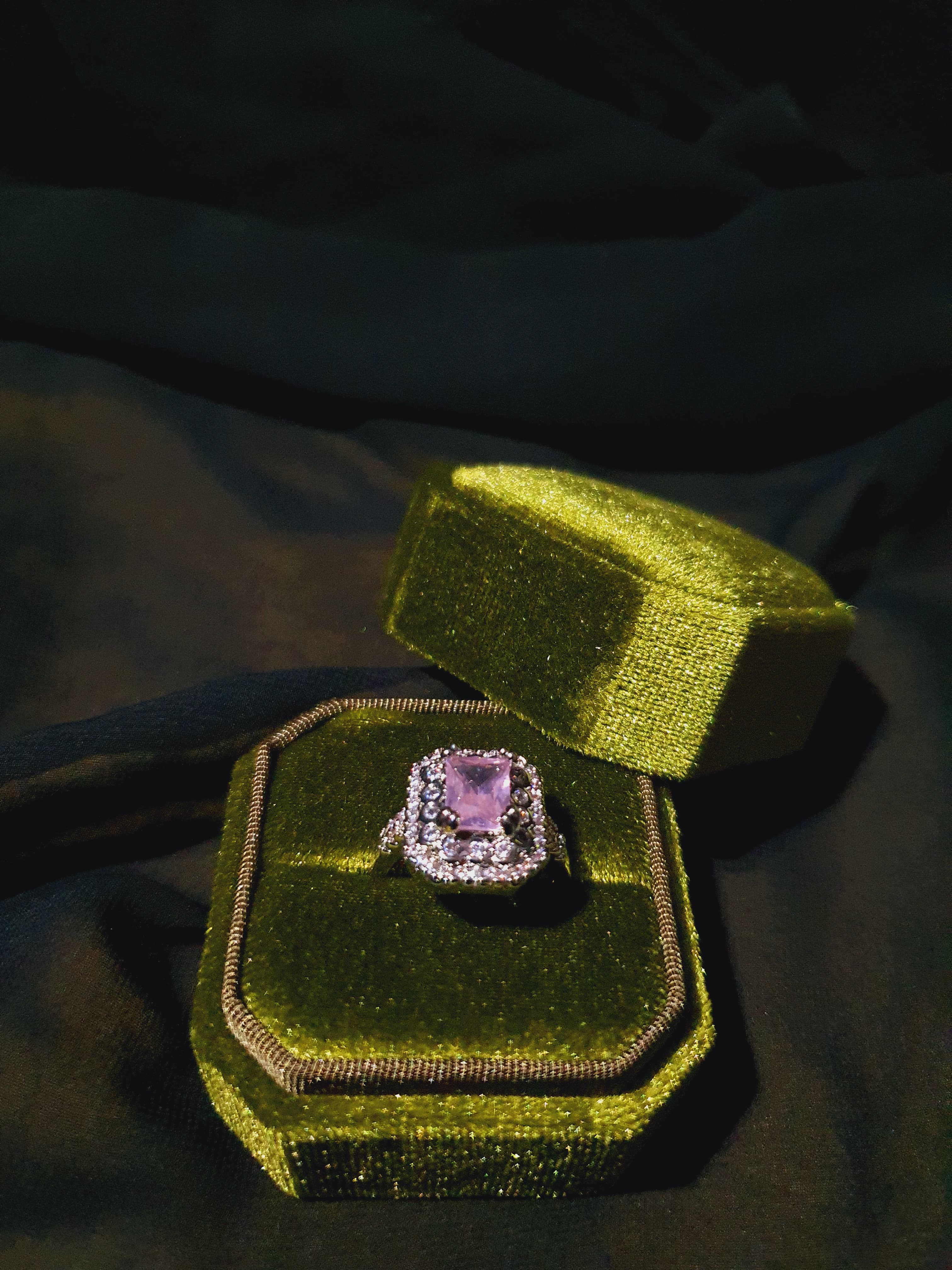 Elegant Amethyst Ring