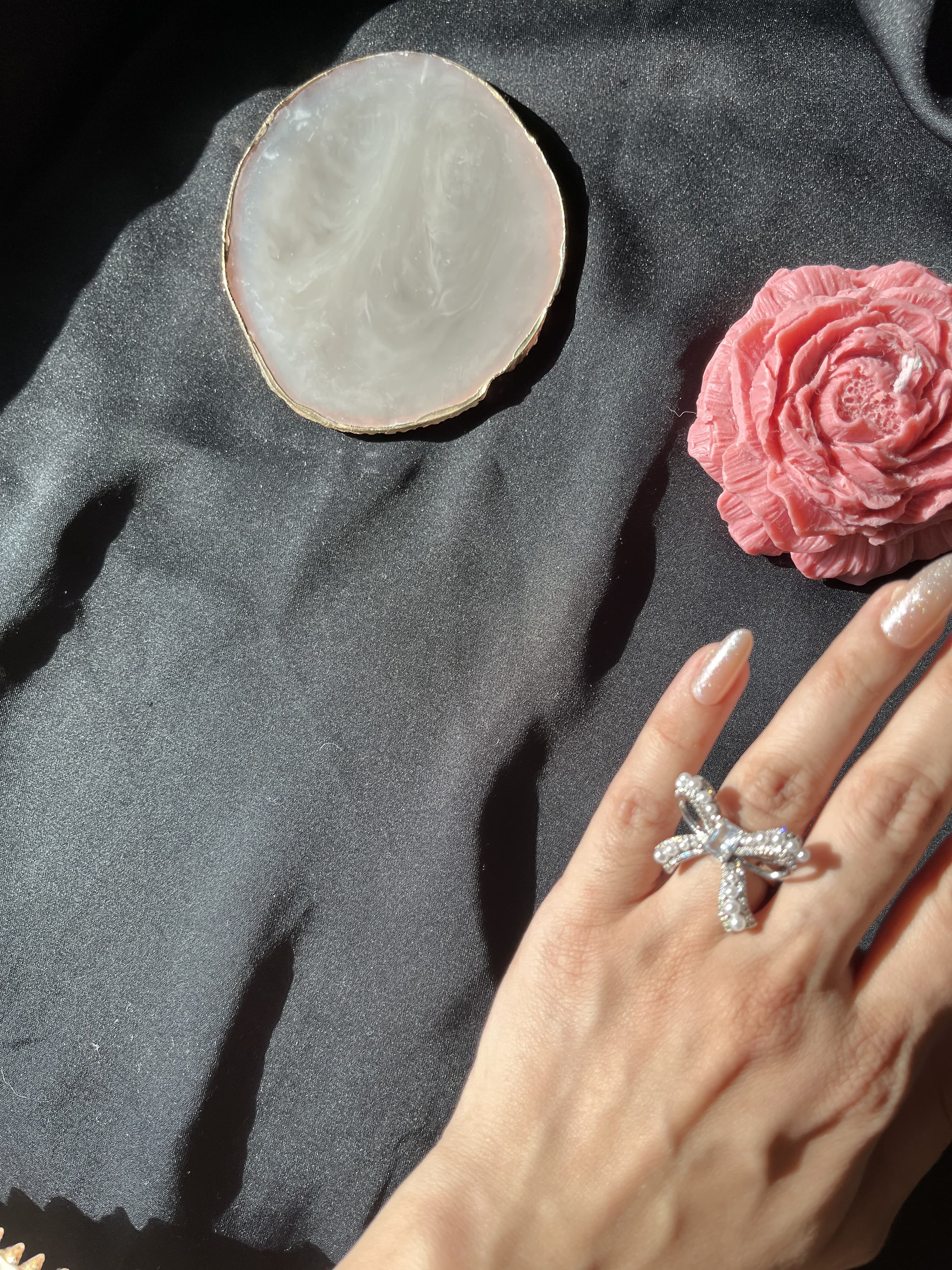 Elegant Crystal Bow Ring