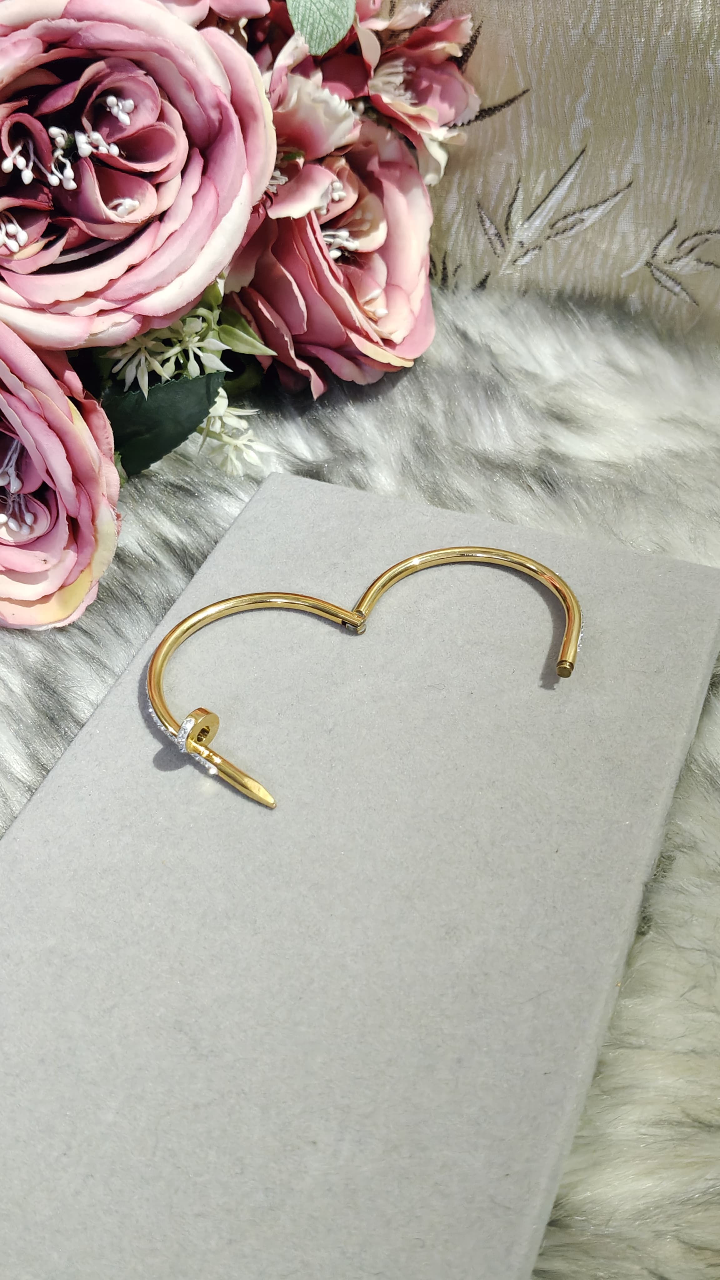 Nail Bangle