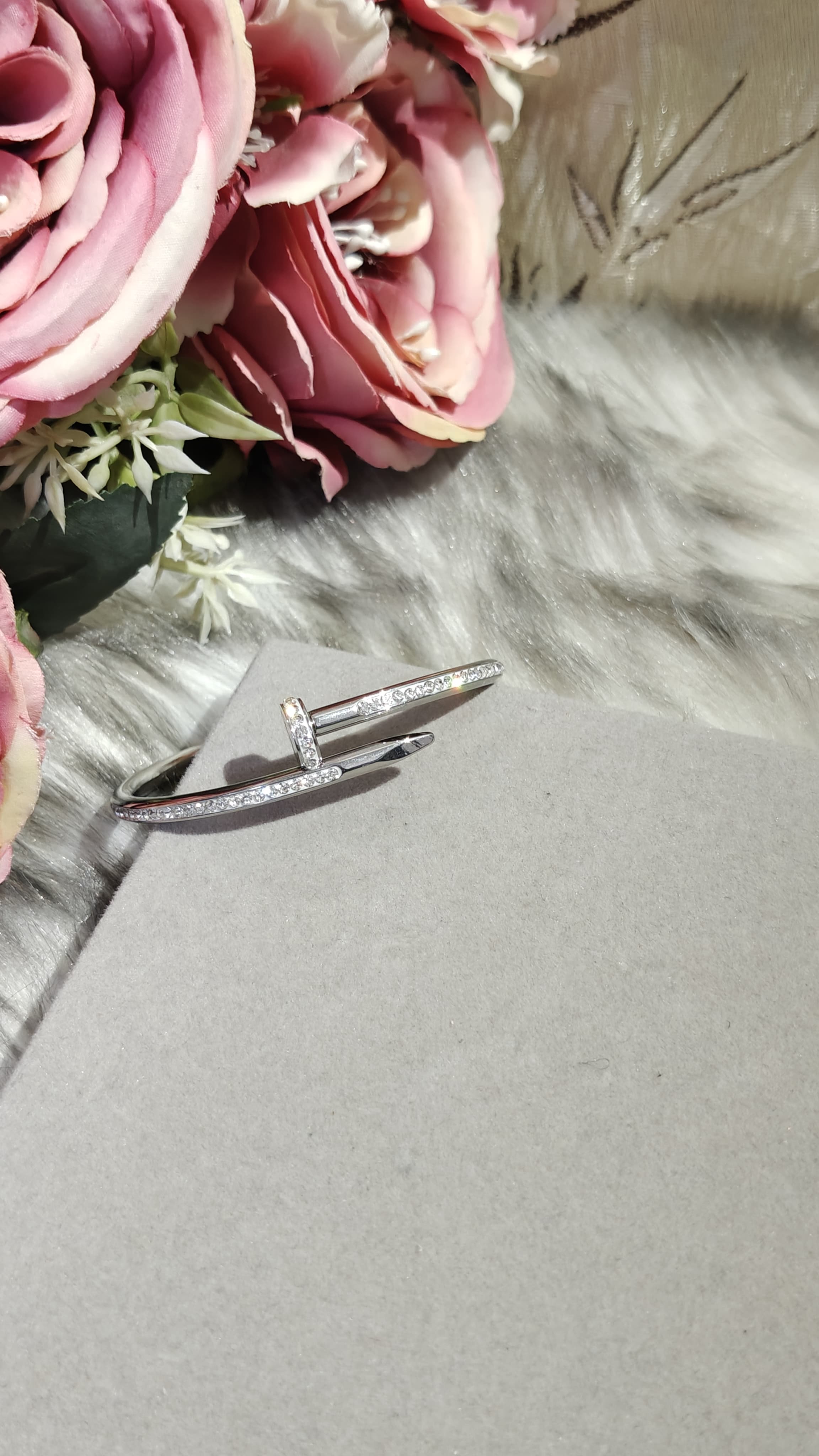 Nail Bangle