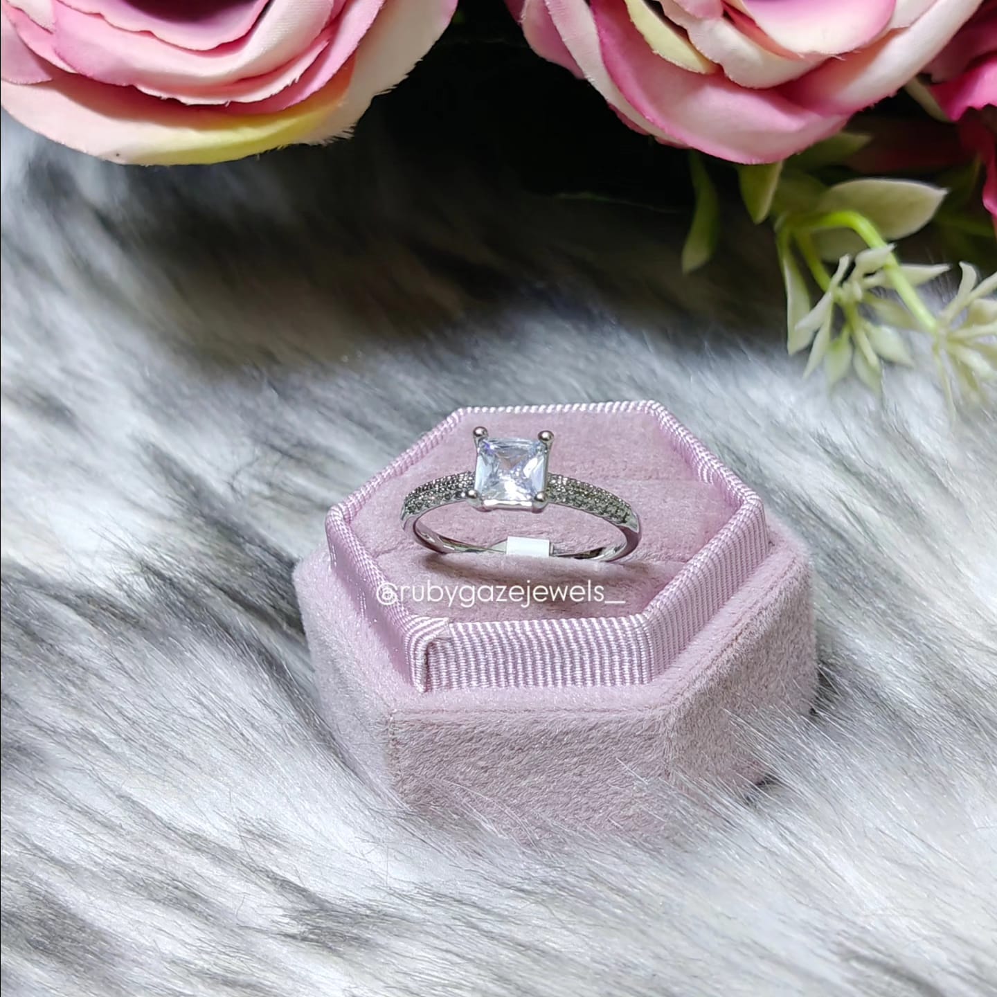 Elegant Diamond Ring