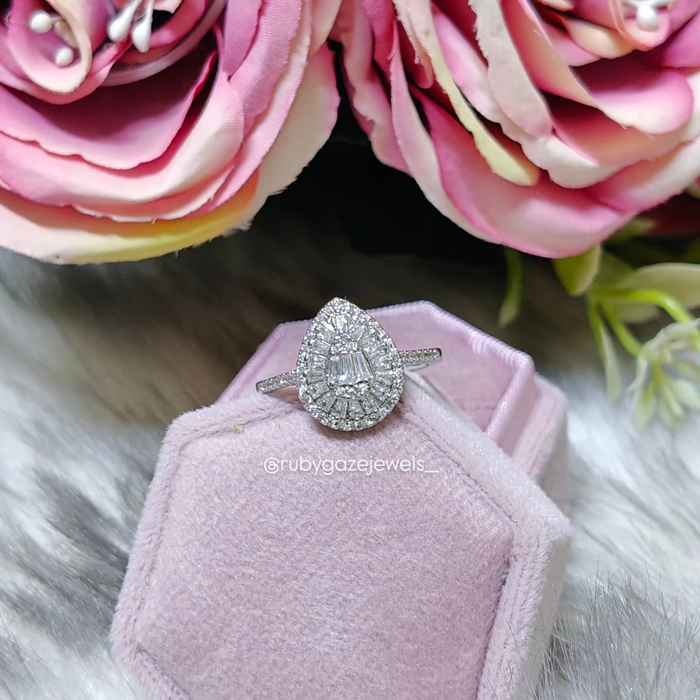 Pear engagement ring