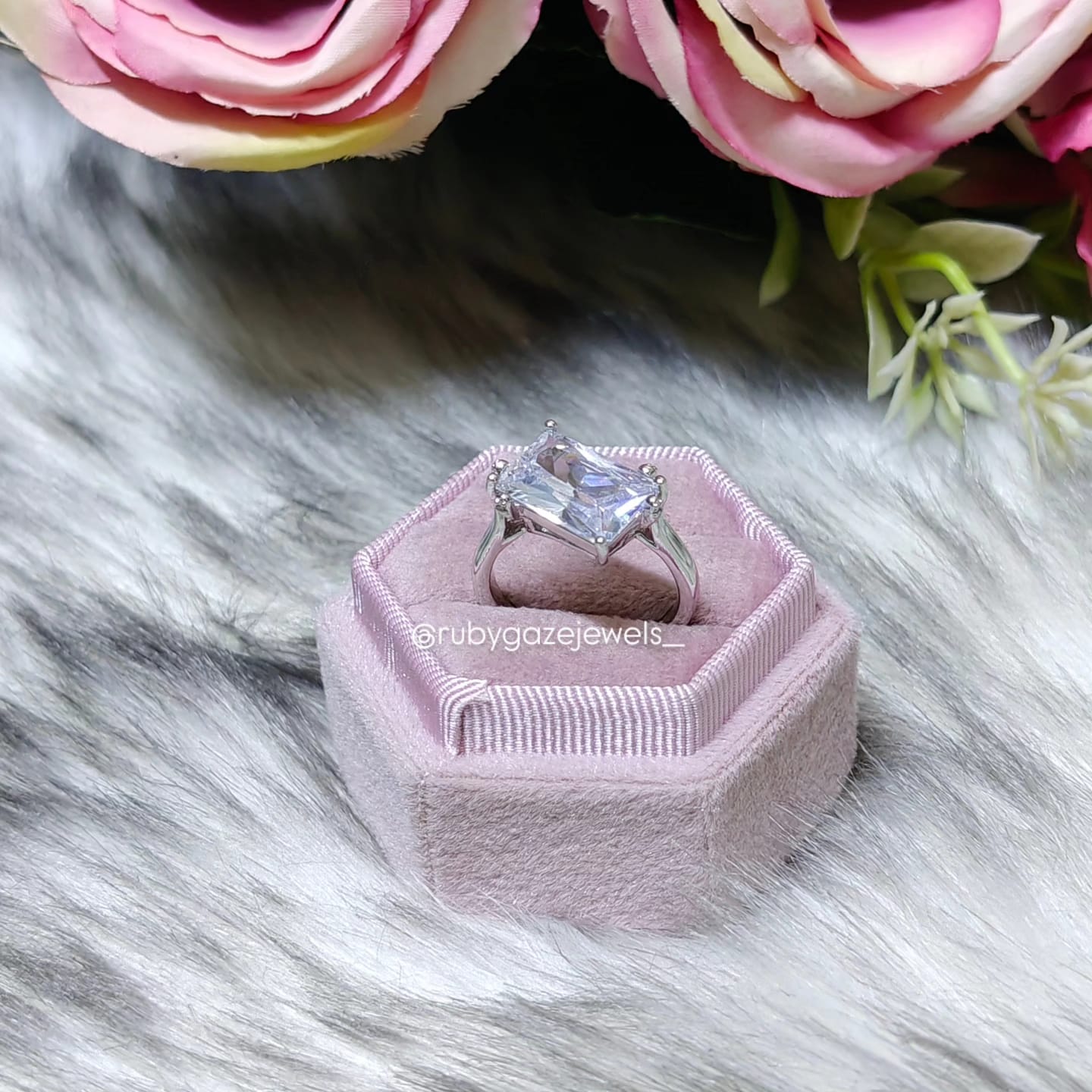 Engagement gold plated rings