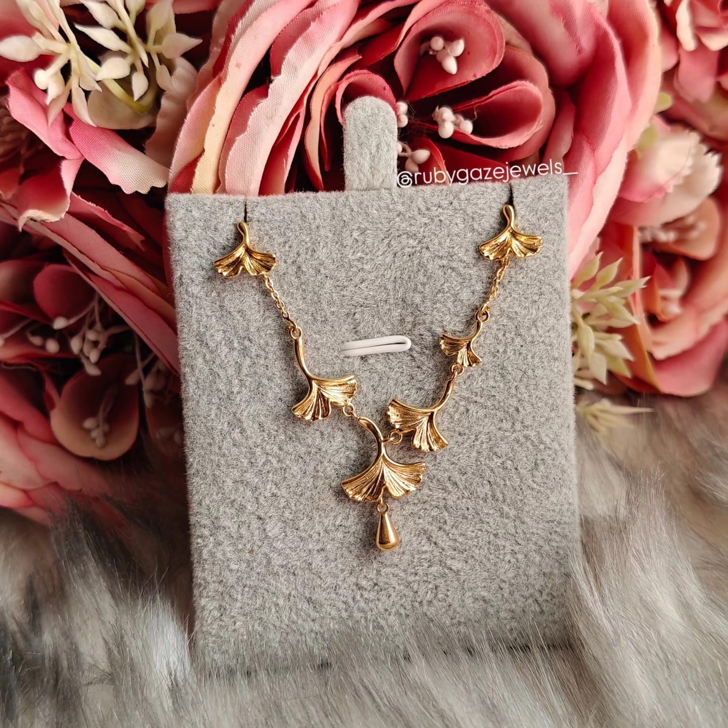 Gold Floral Necklace