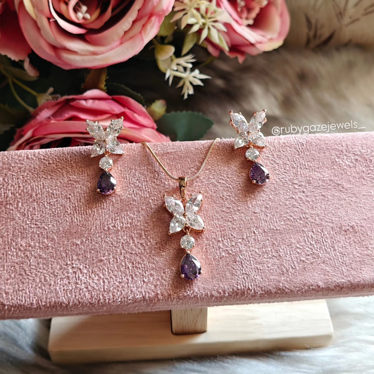 SOFIA necklace and earring Set