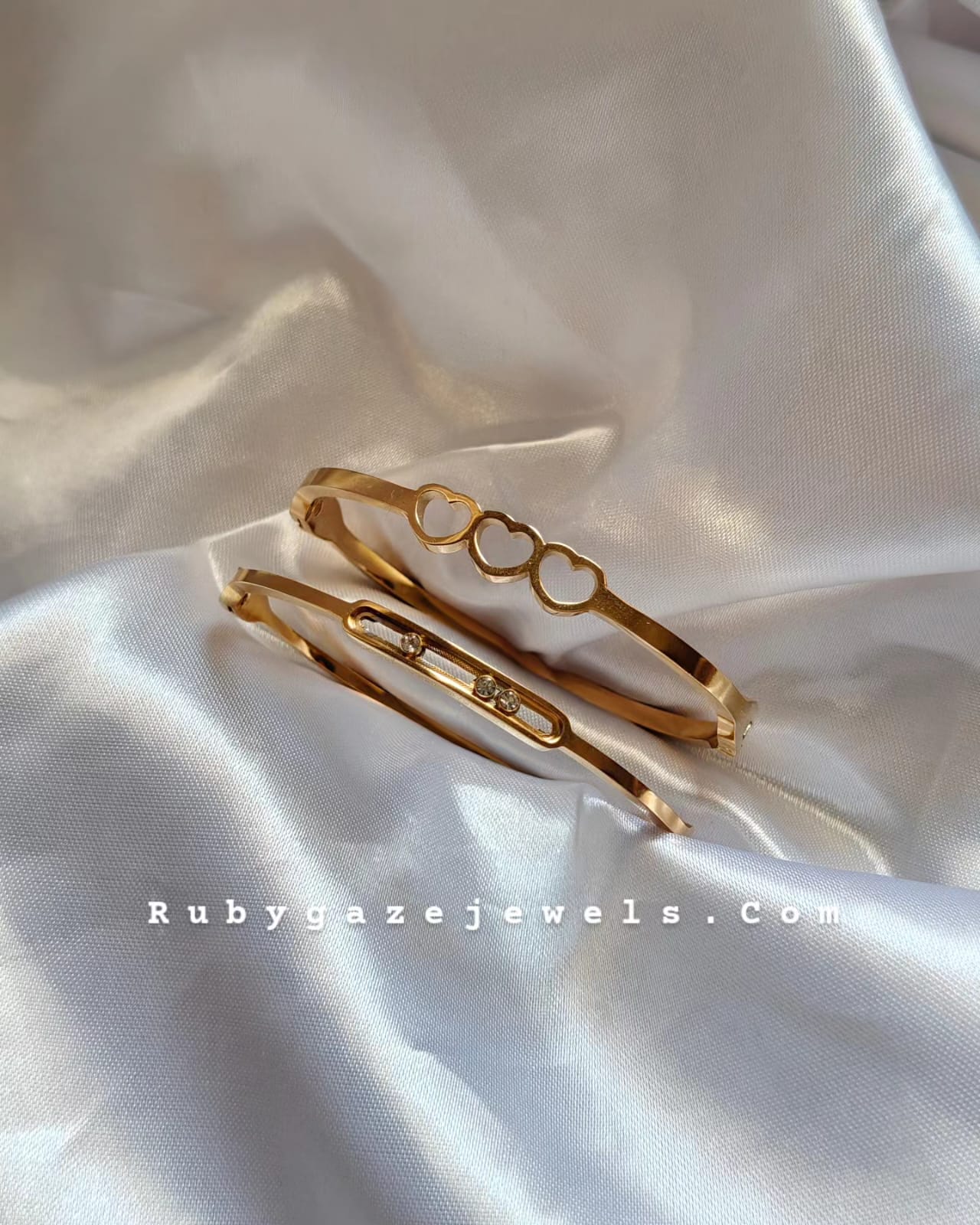Gold plated Bangle 