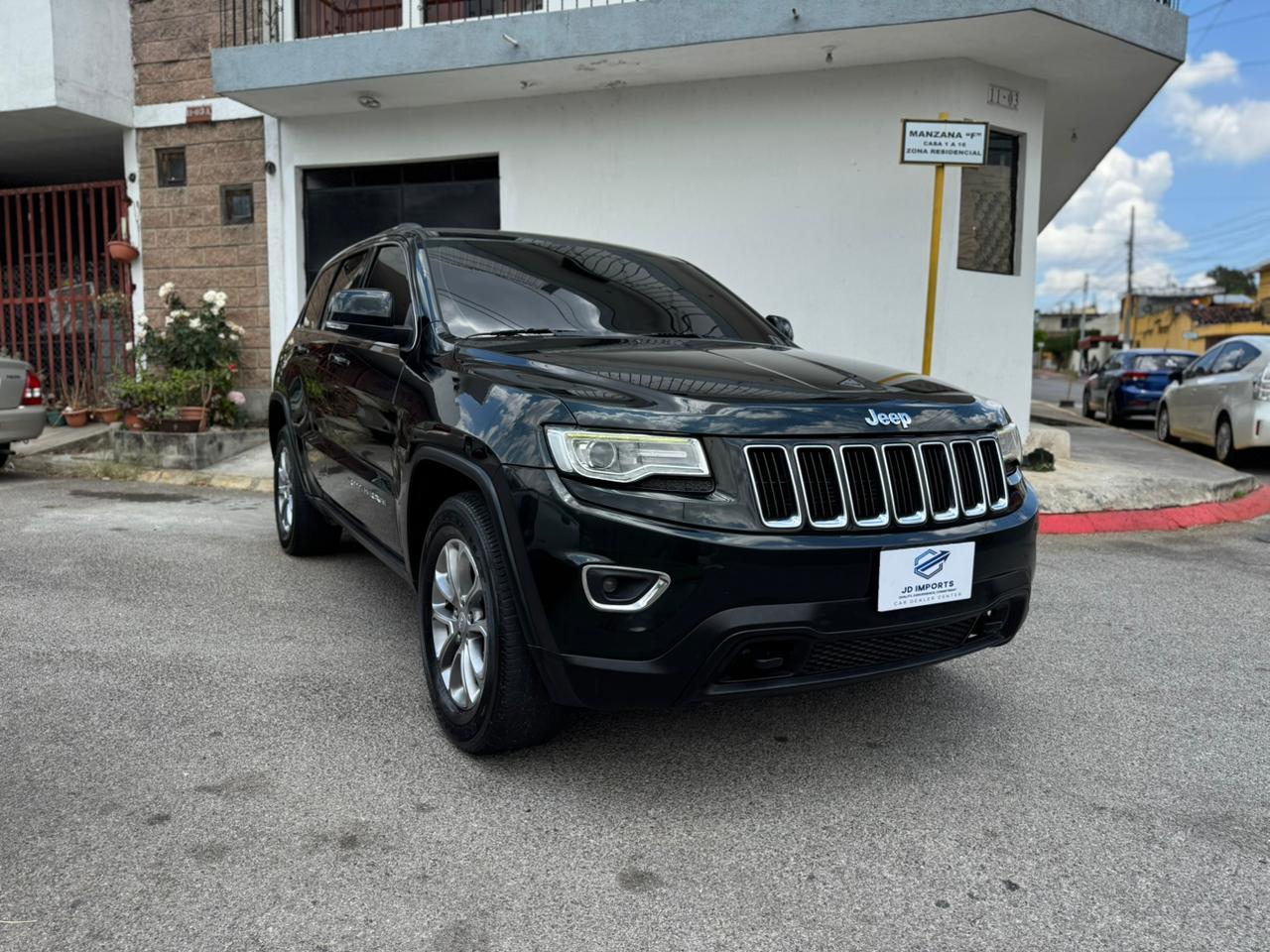 Jeep Grand Cherokee Laredo 2014