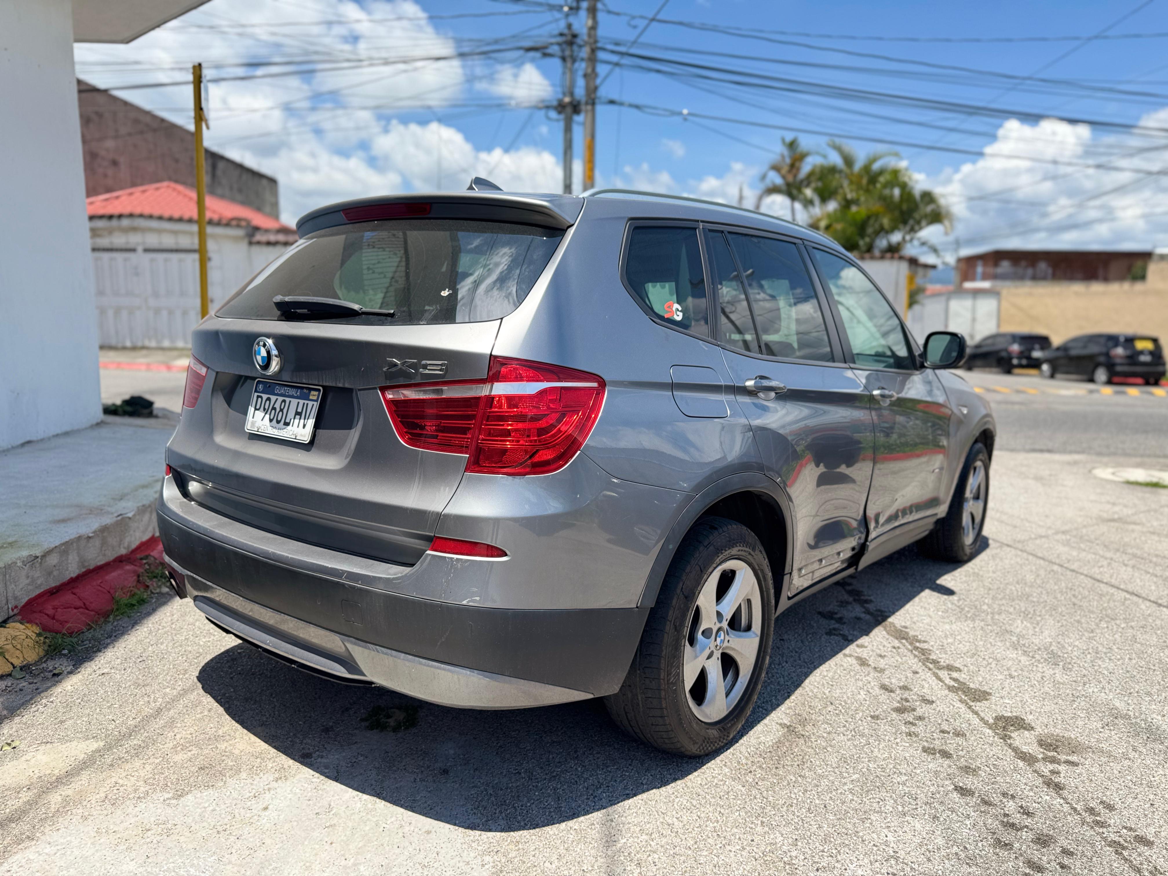 BMW X3 28i 2011